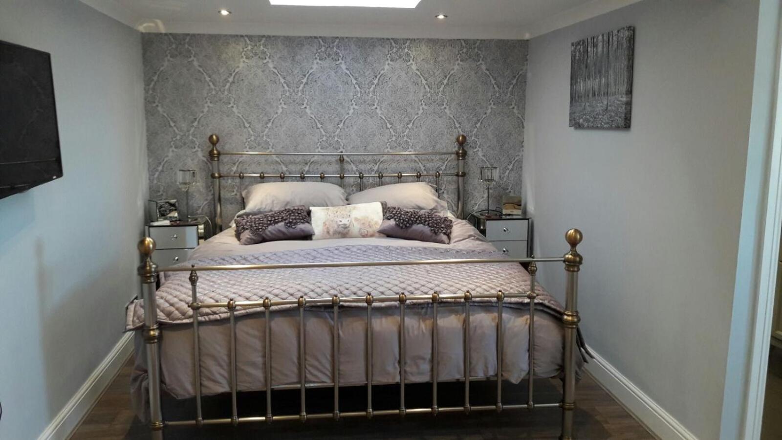 Deluxe Family Suite photo 2