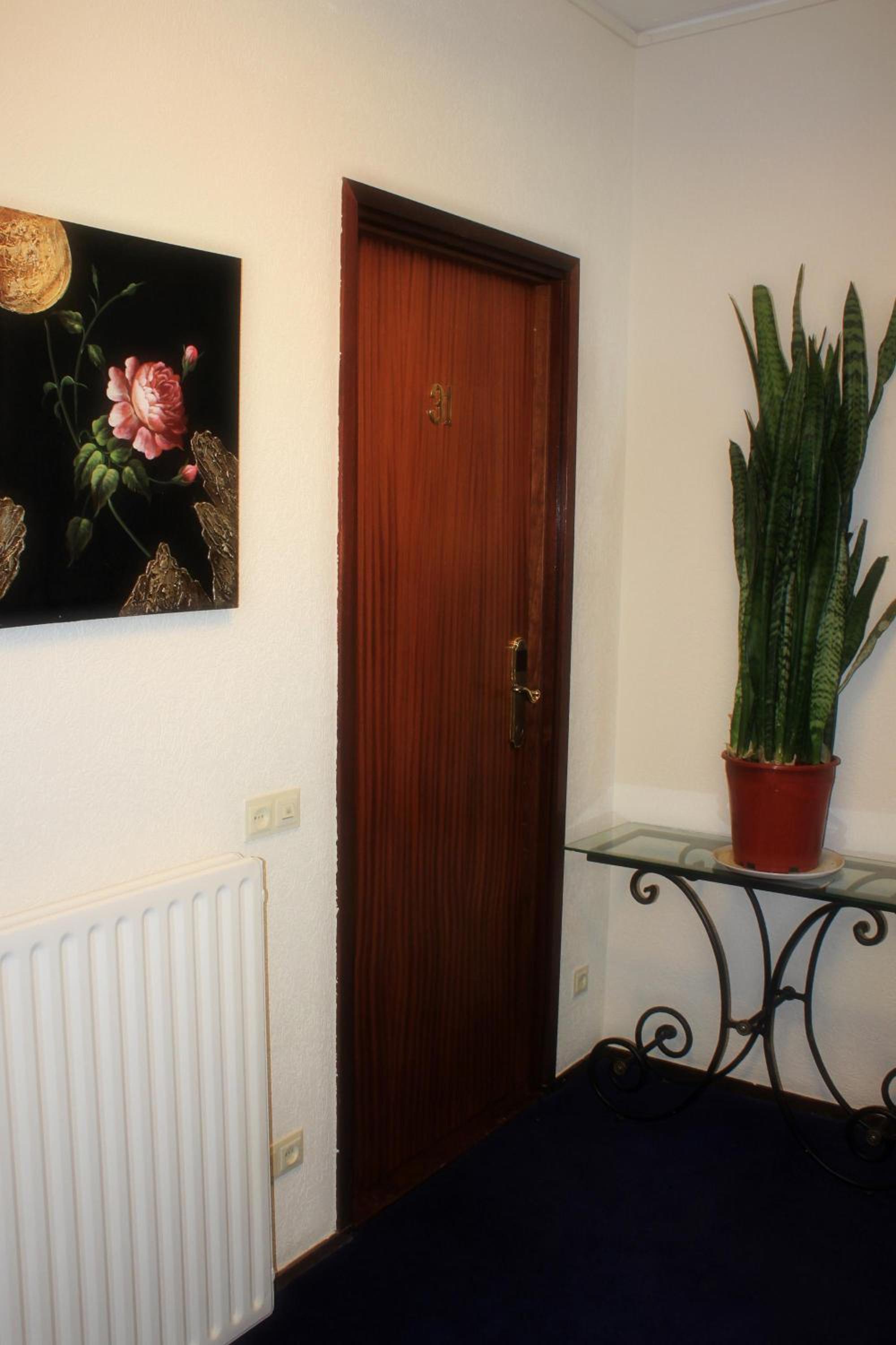 Standard Double Room - Photo 1