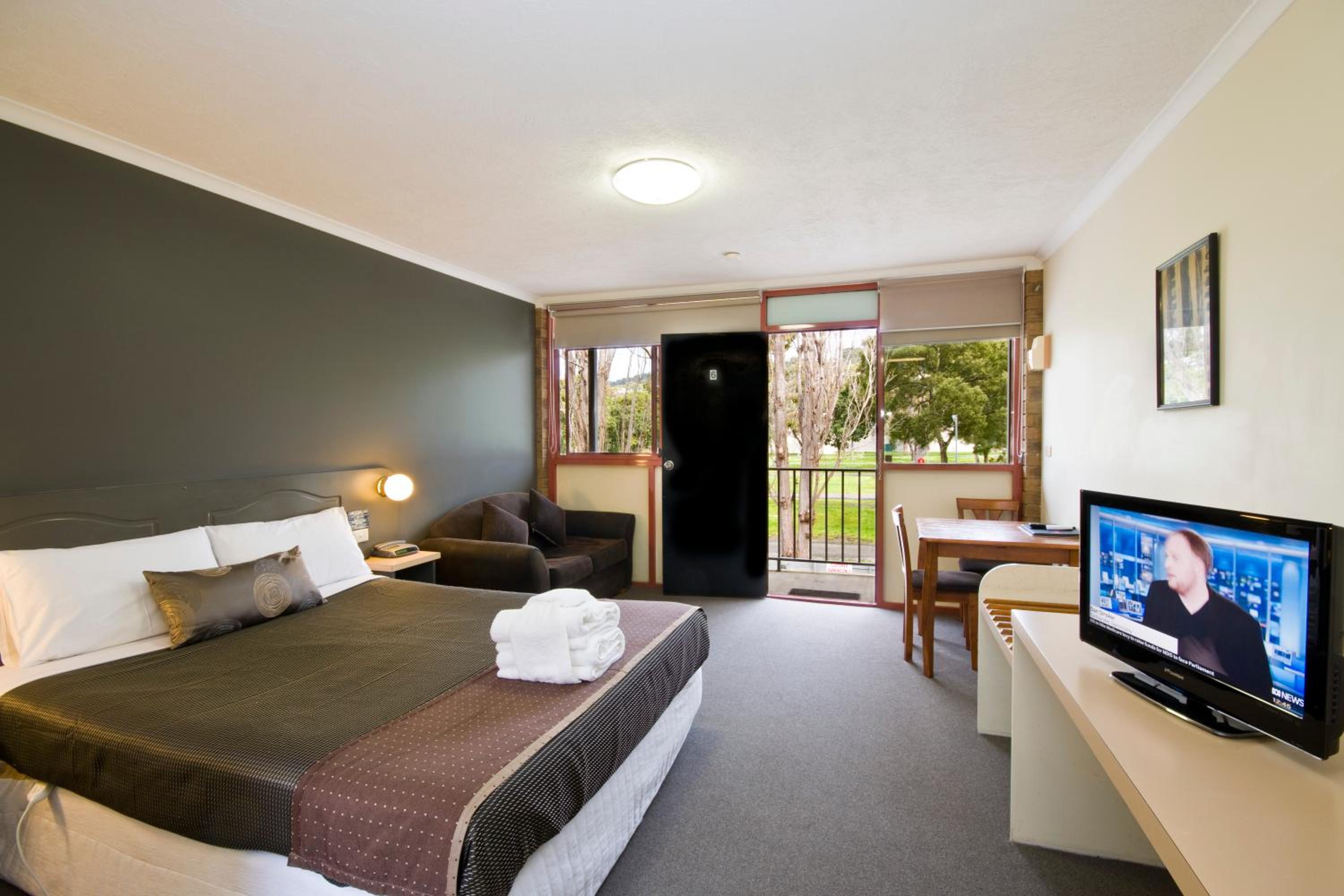 Queen Room - Photo 1