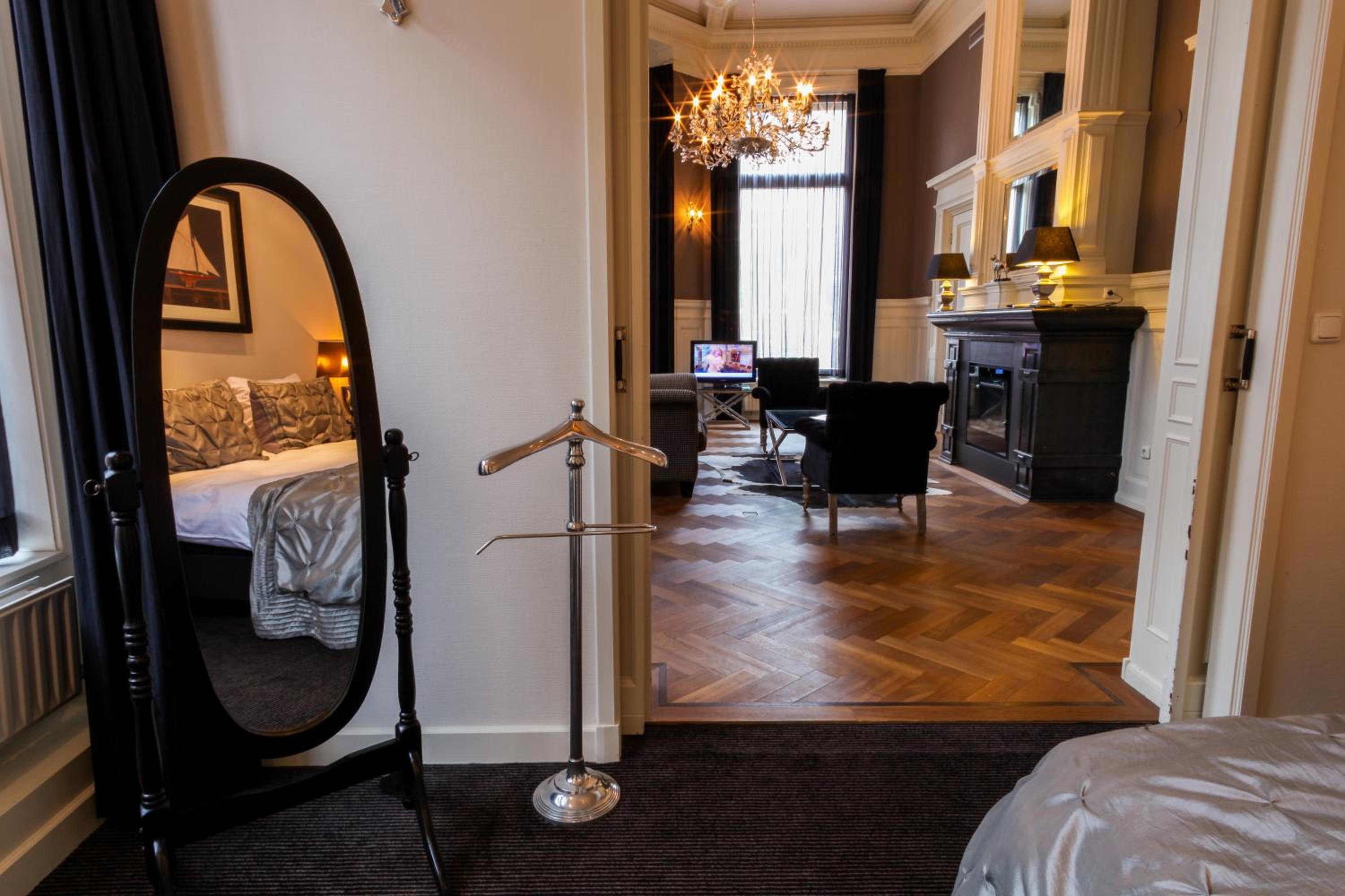 King Suite - Photo 4