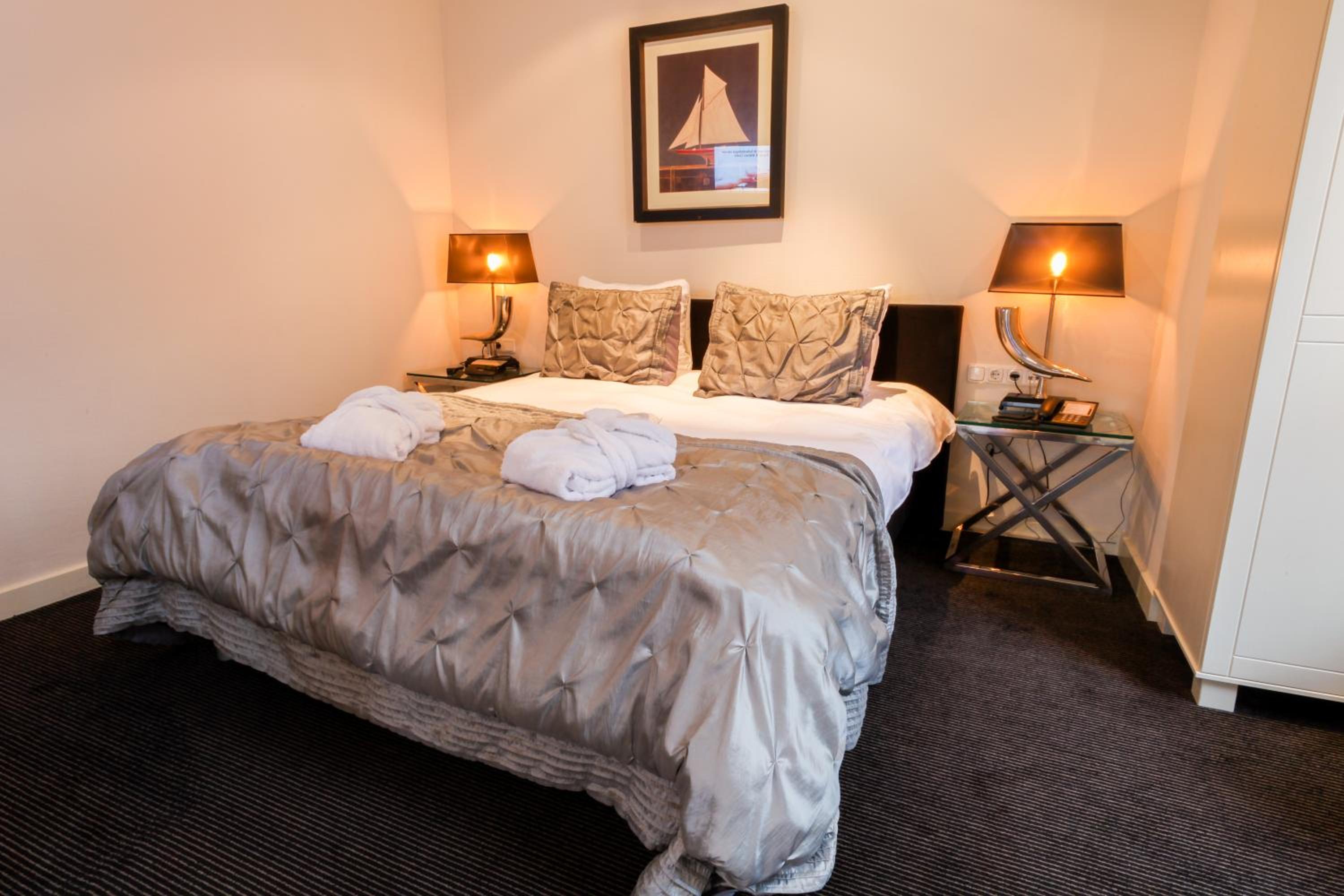 King Suite - Photo 5