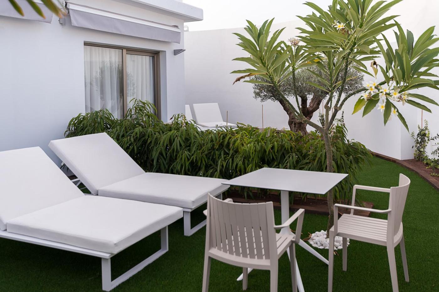 Villa de Dos Dormitorios con Terraza Villa de Dos Dormitorios con Terraza