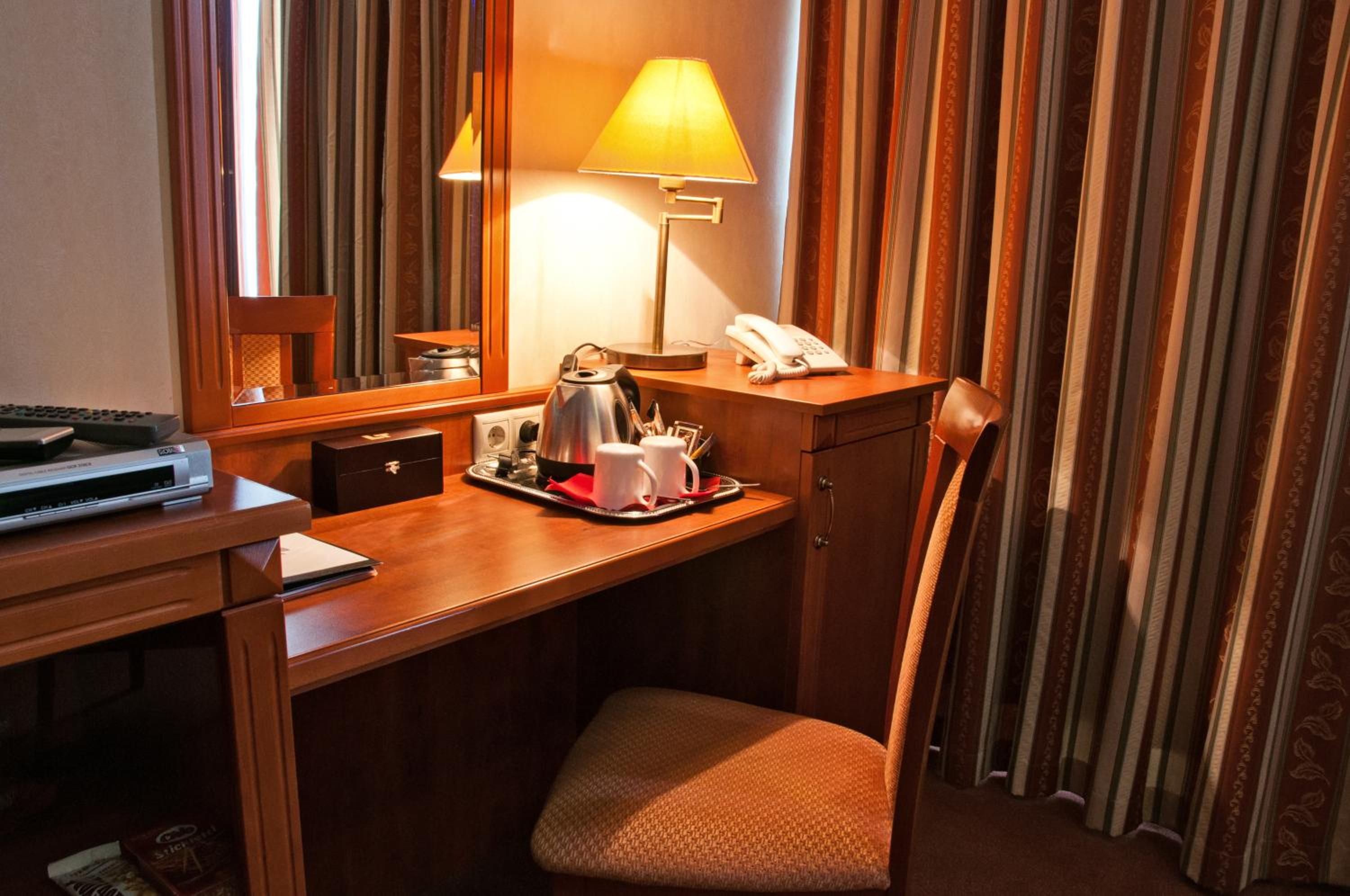Double or Twin Room - Photo 3
