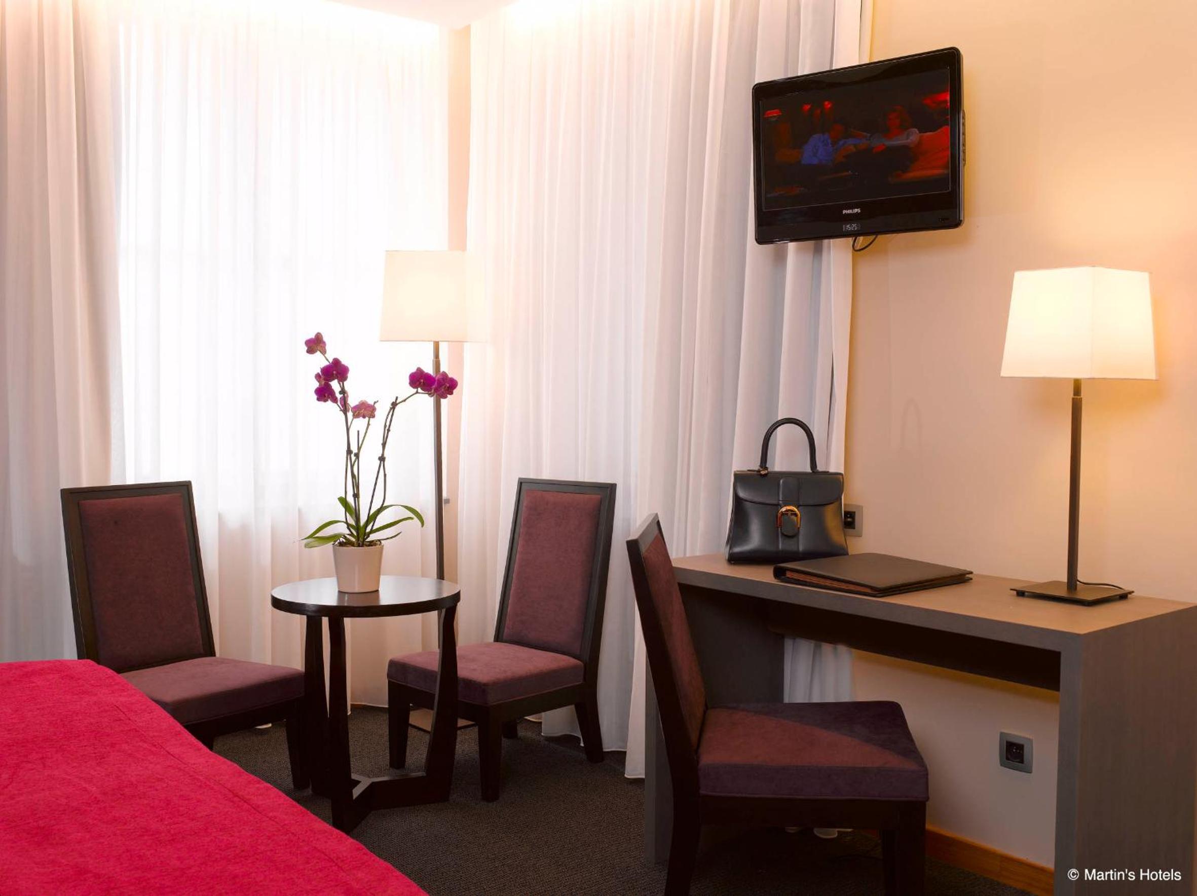 Double Room - Disability Access thumbnail 5