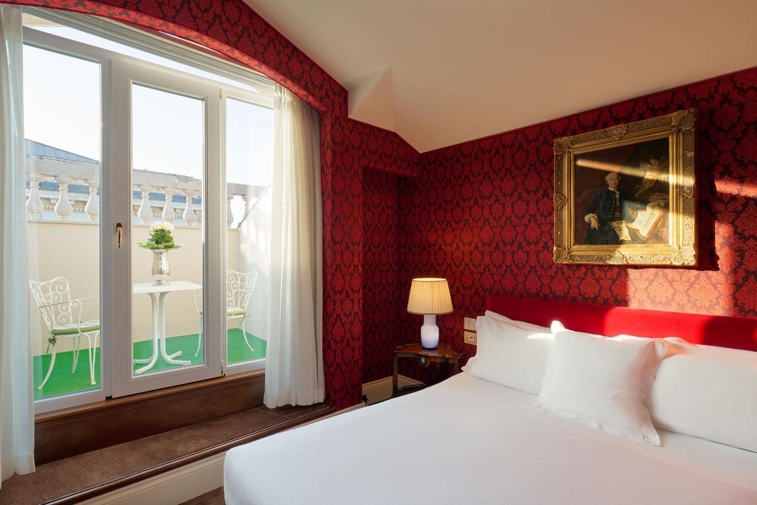 Deluxe Double or Twin Room - Photo 1