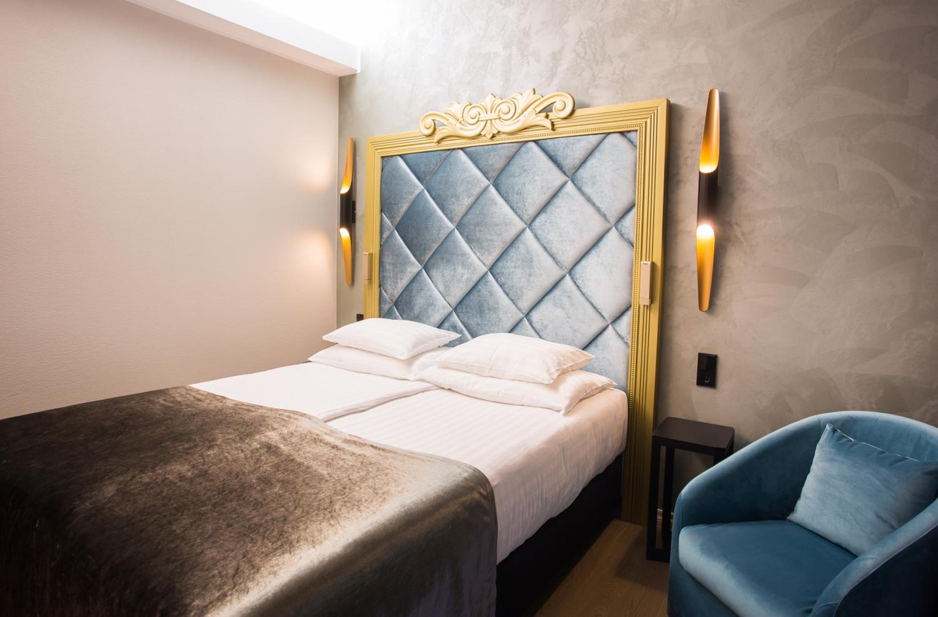 Double or Twin Room with Spa Access (2+1) - Photo 4