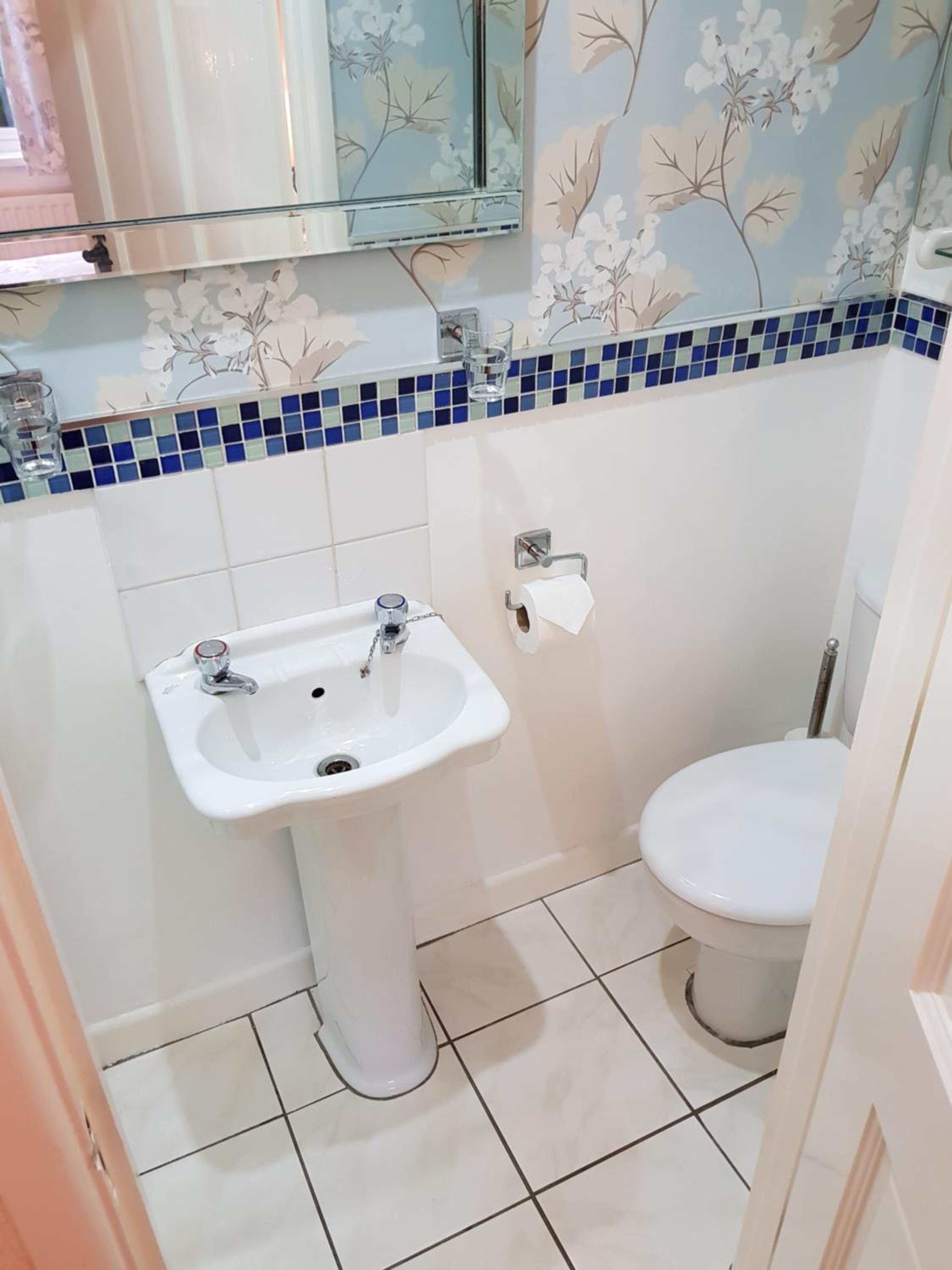 Double Room - Photo 4