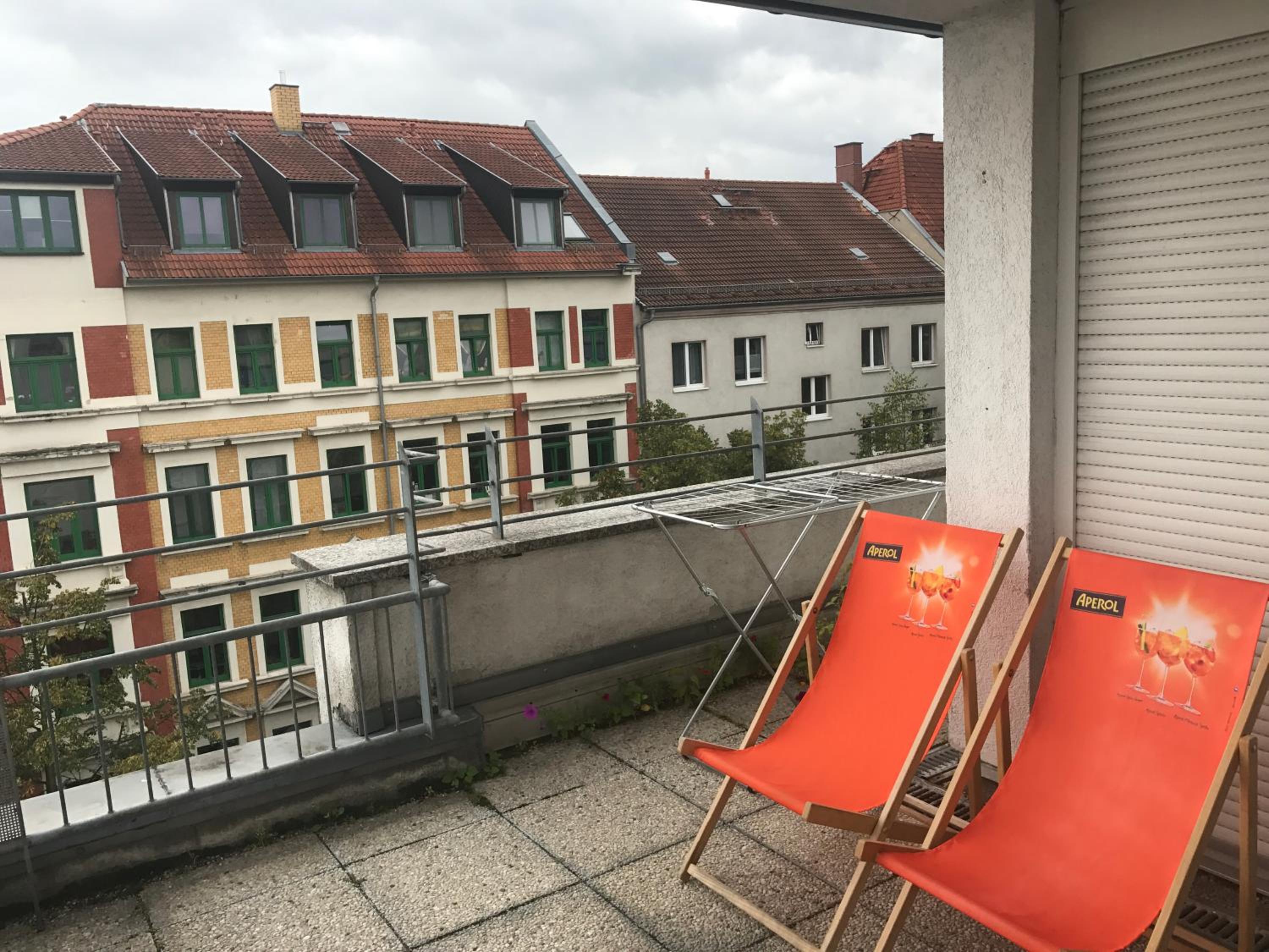 Apartment with Terrace - Photo 4