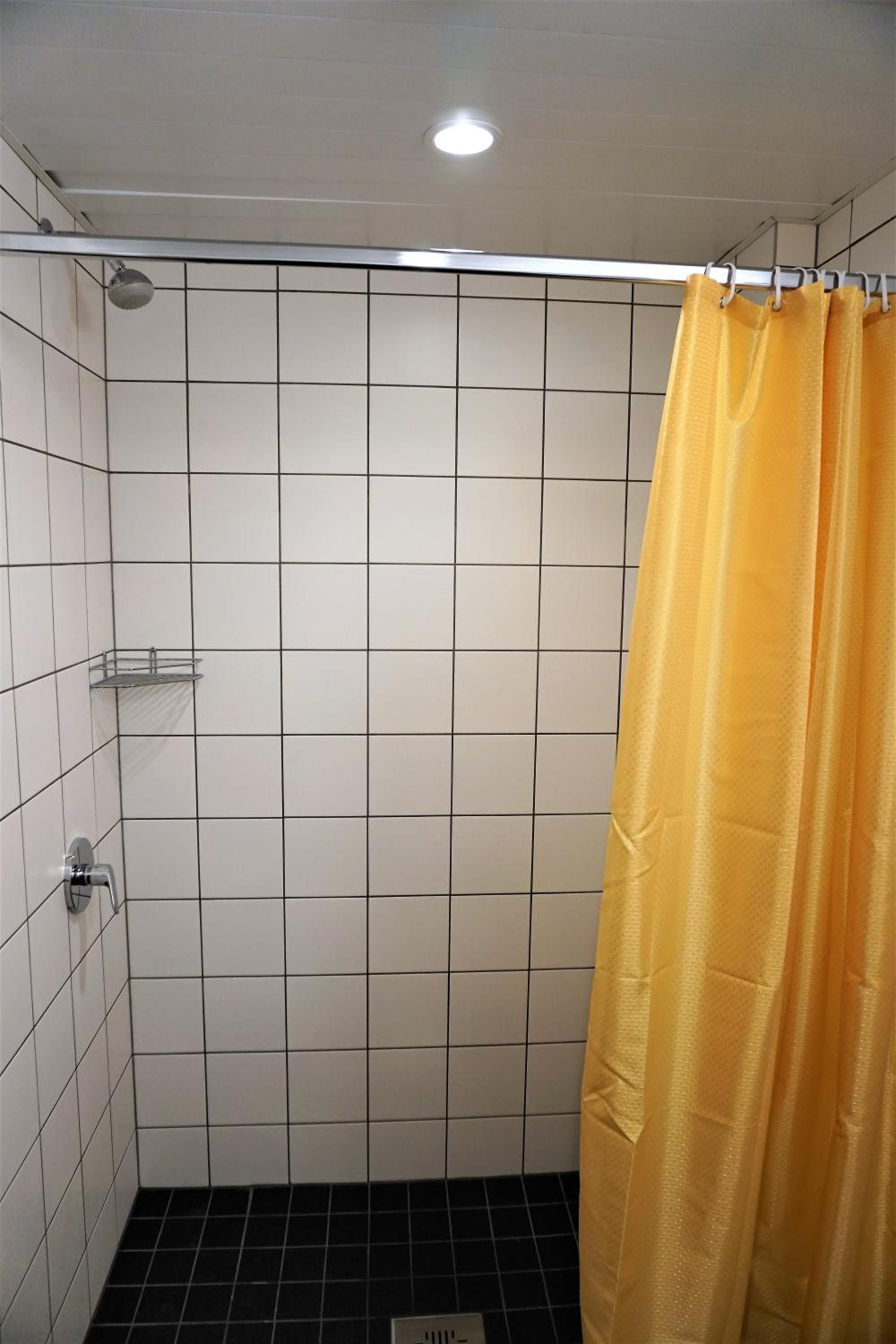 Twin Room with Shared Bathroom photo 2
