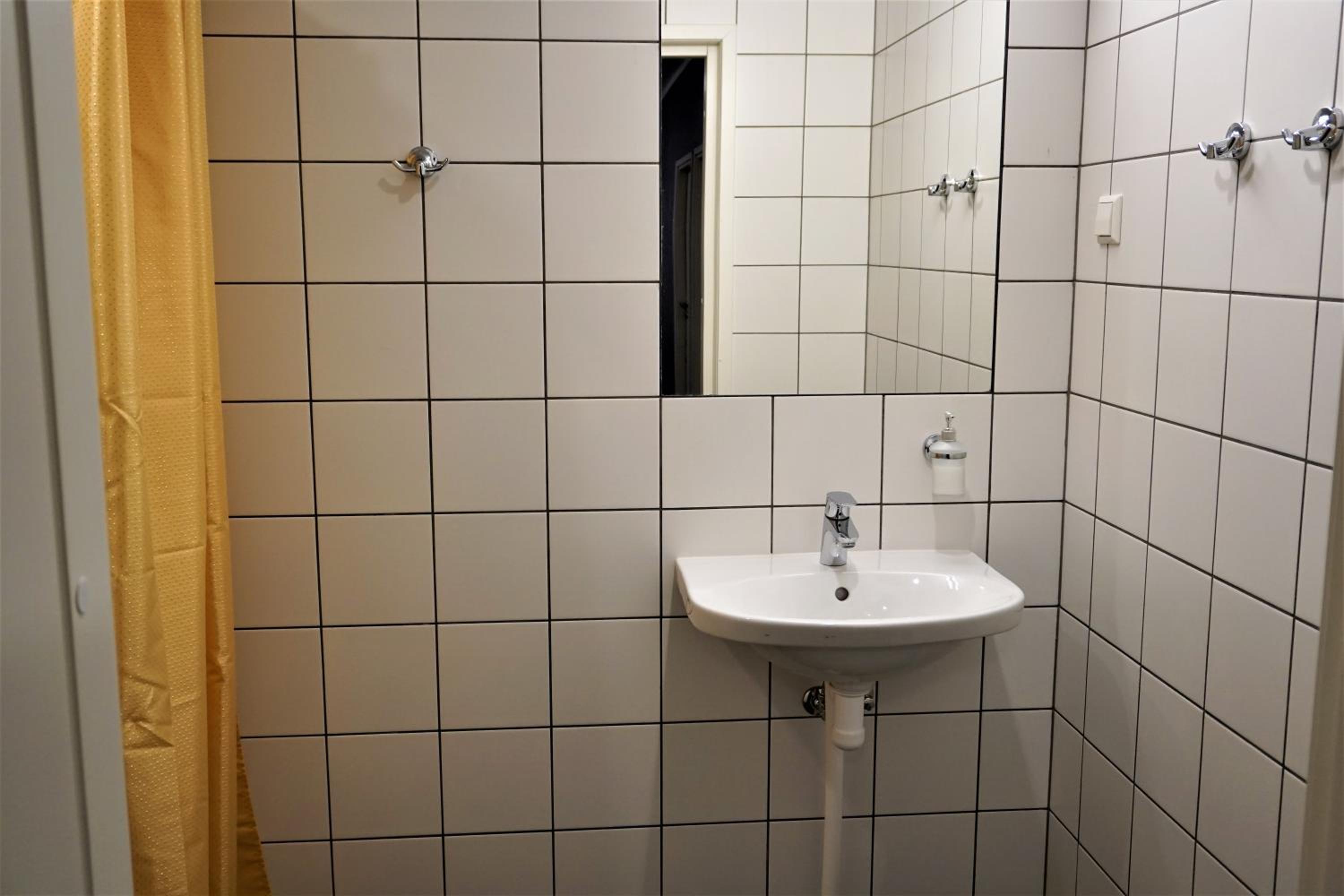 Twin Room with Shared Bathroom photo 3