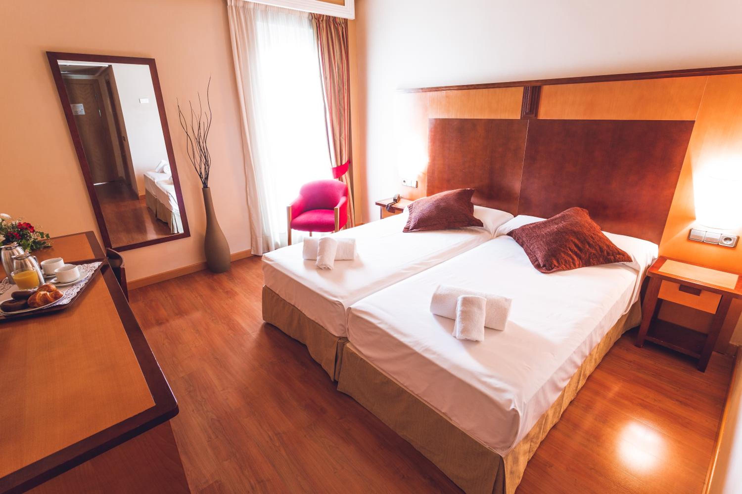 Twin Room  - Photo 1