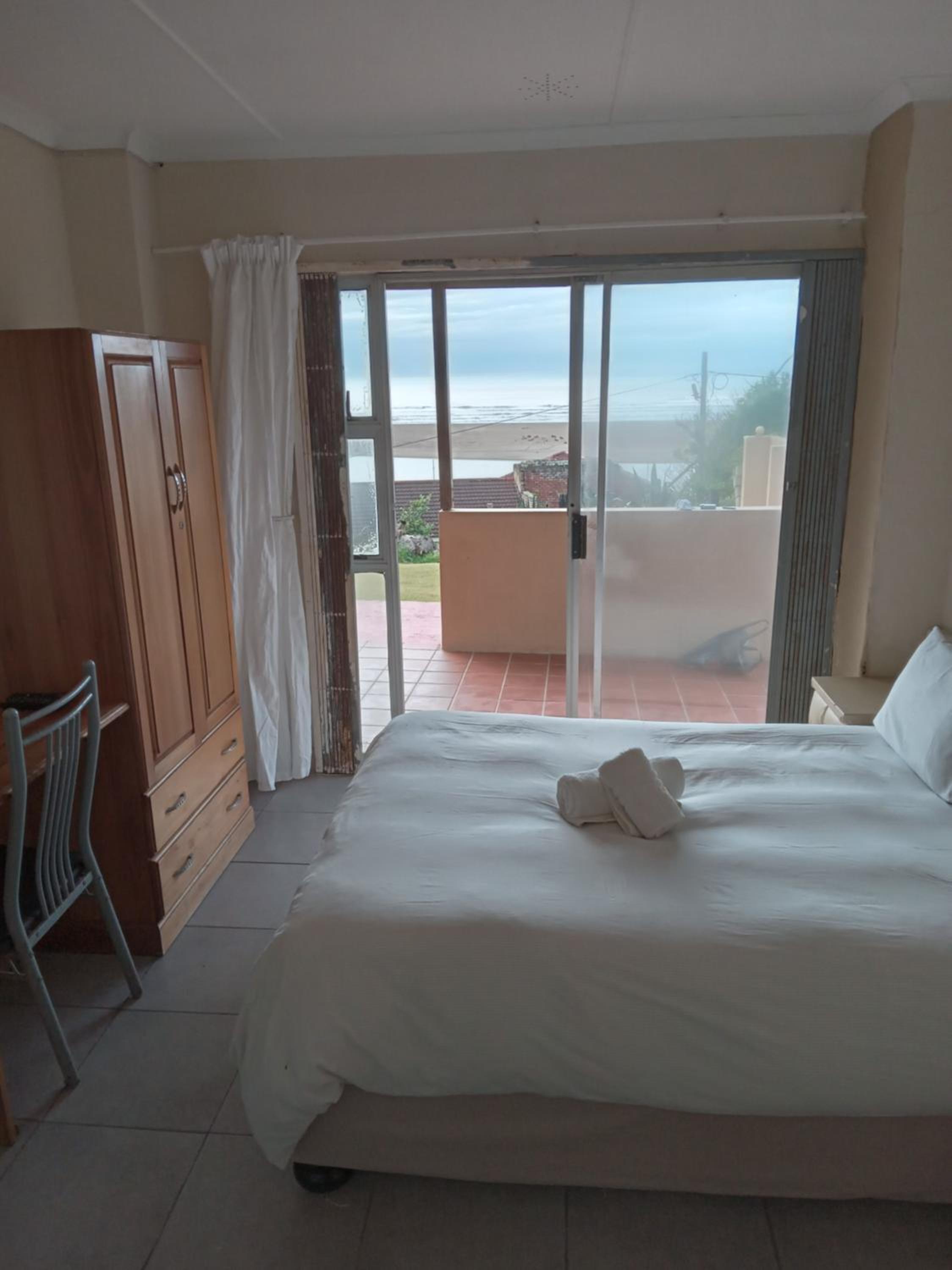 Deluxe Double Room with Balcony and Sea View photo 2