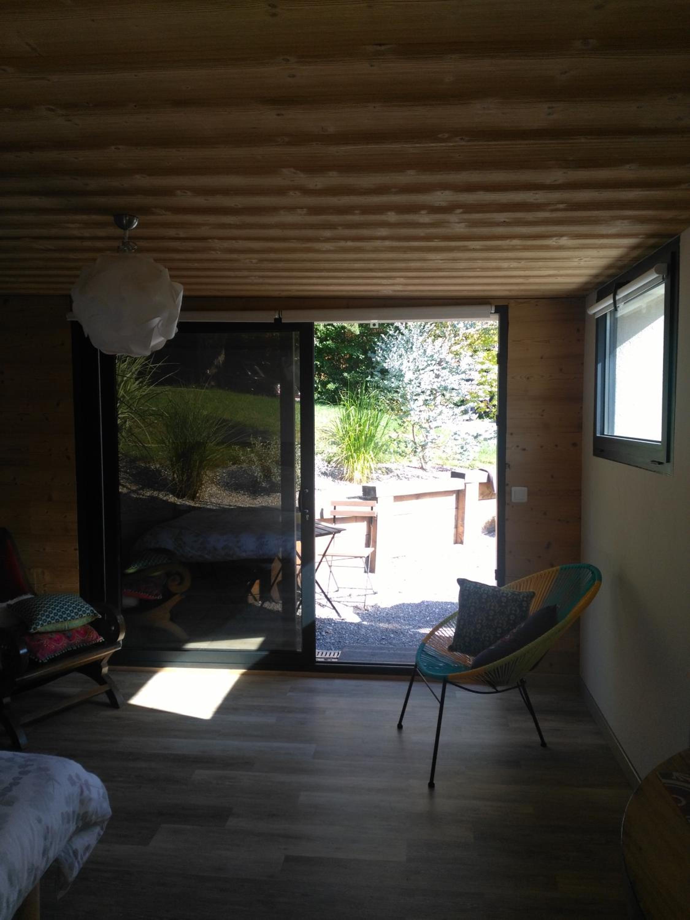 Studio Apartment photo 2