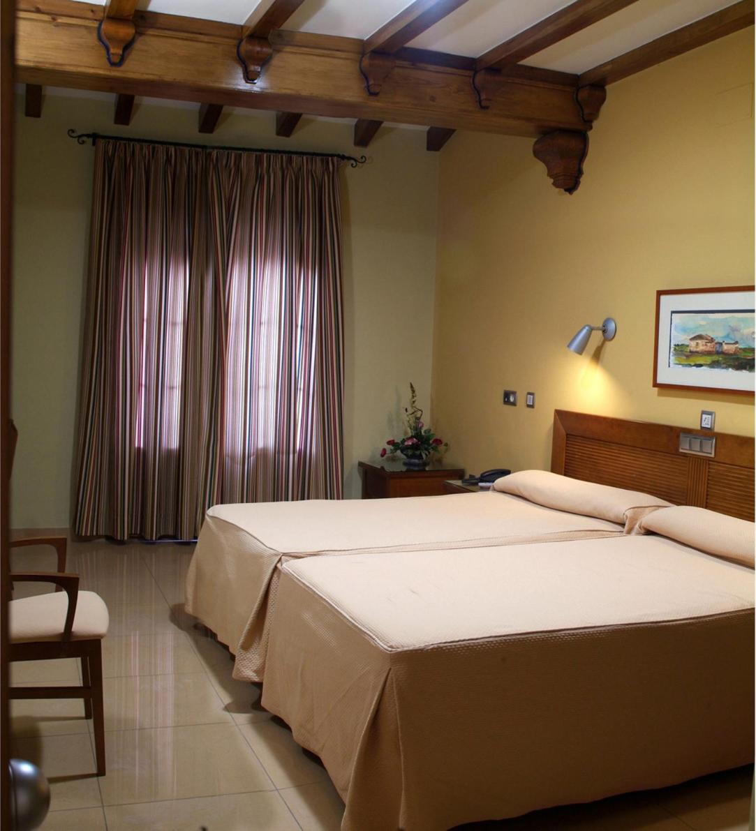 Double or Twin Room photo 3