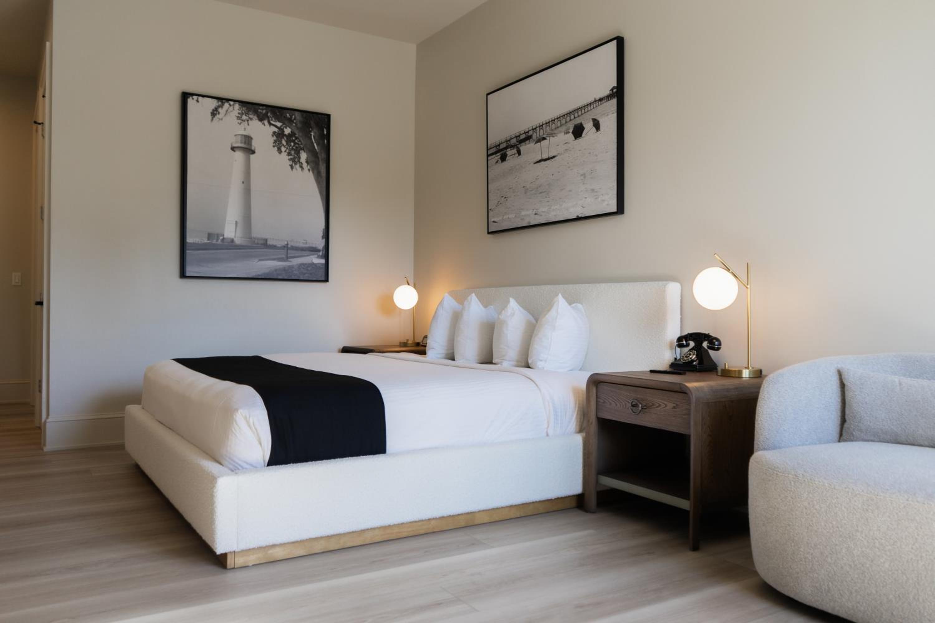 King Superior Room