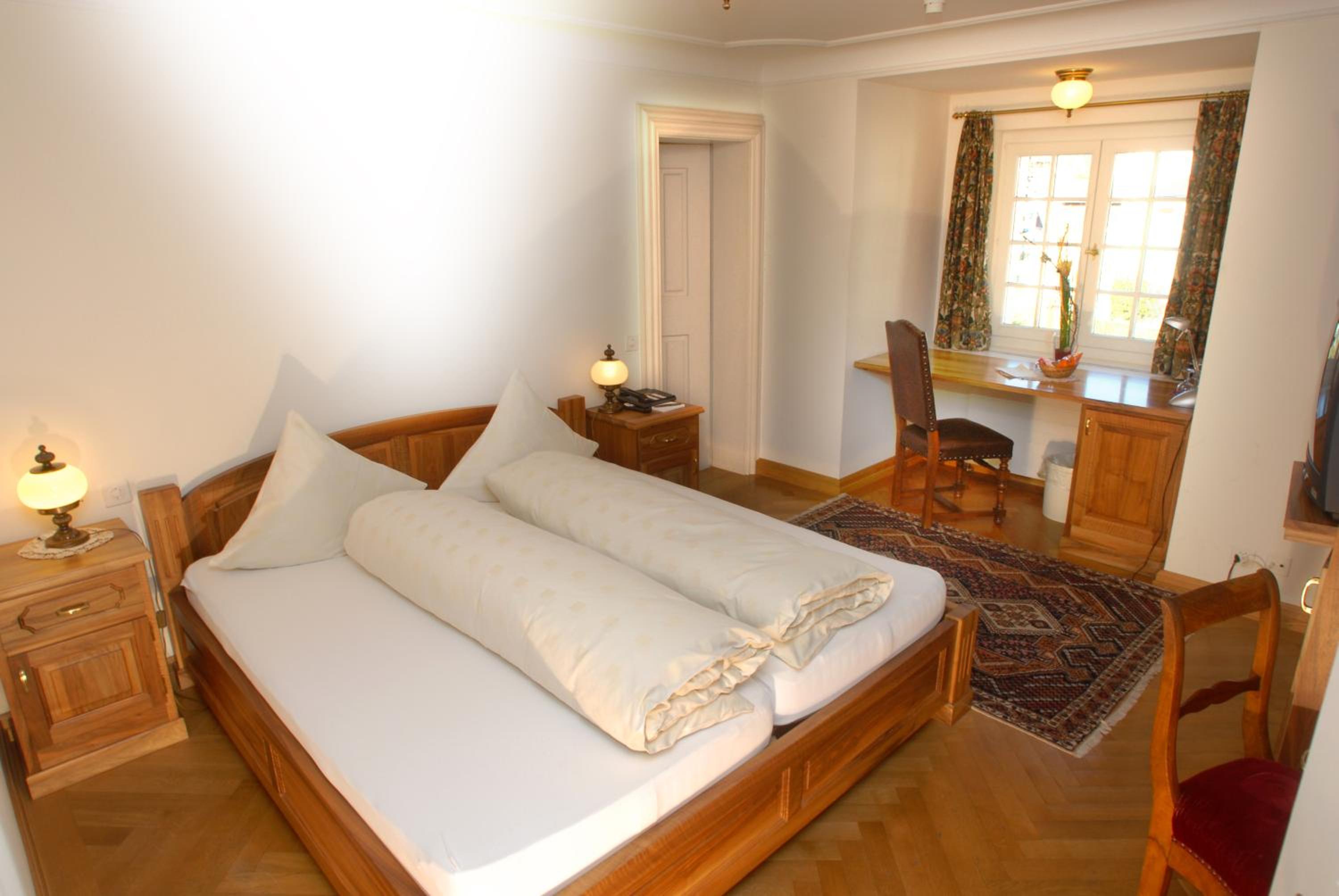 Standard Double Room - Photo 4