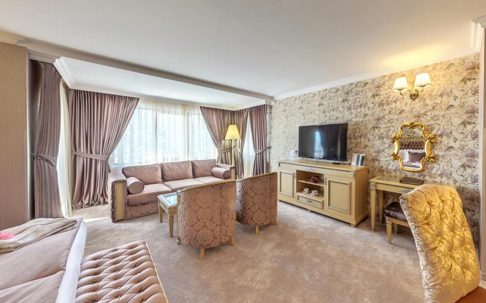 Queen Suite - Kari - Photo 1