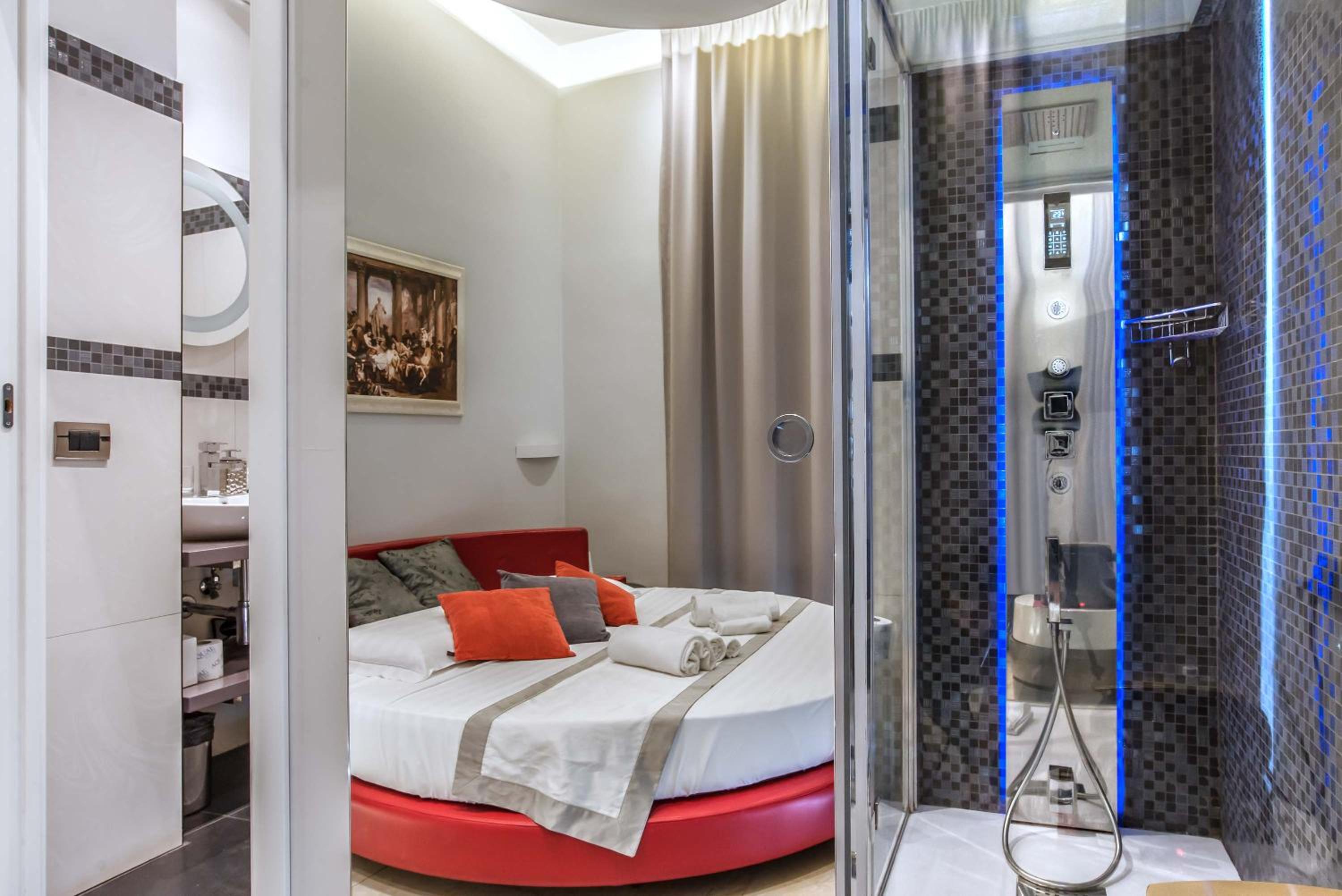Double Room with Balcony and View photo 2