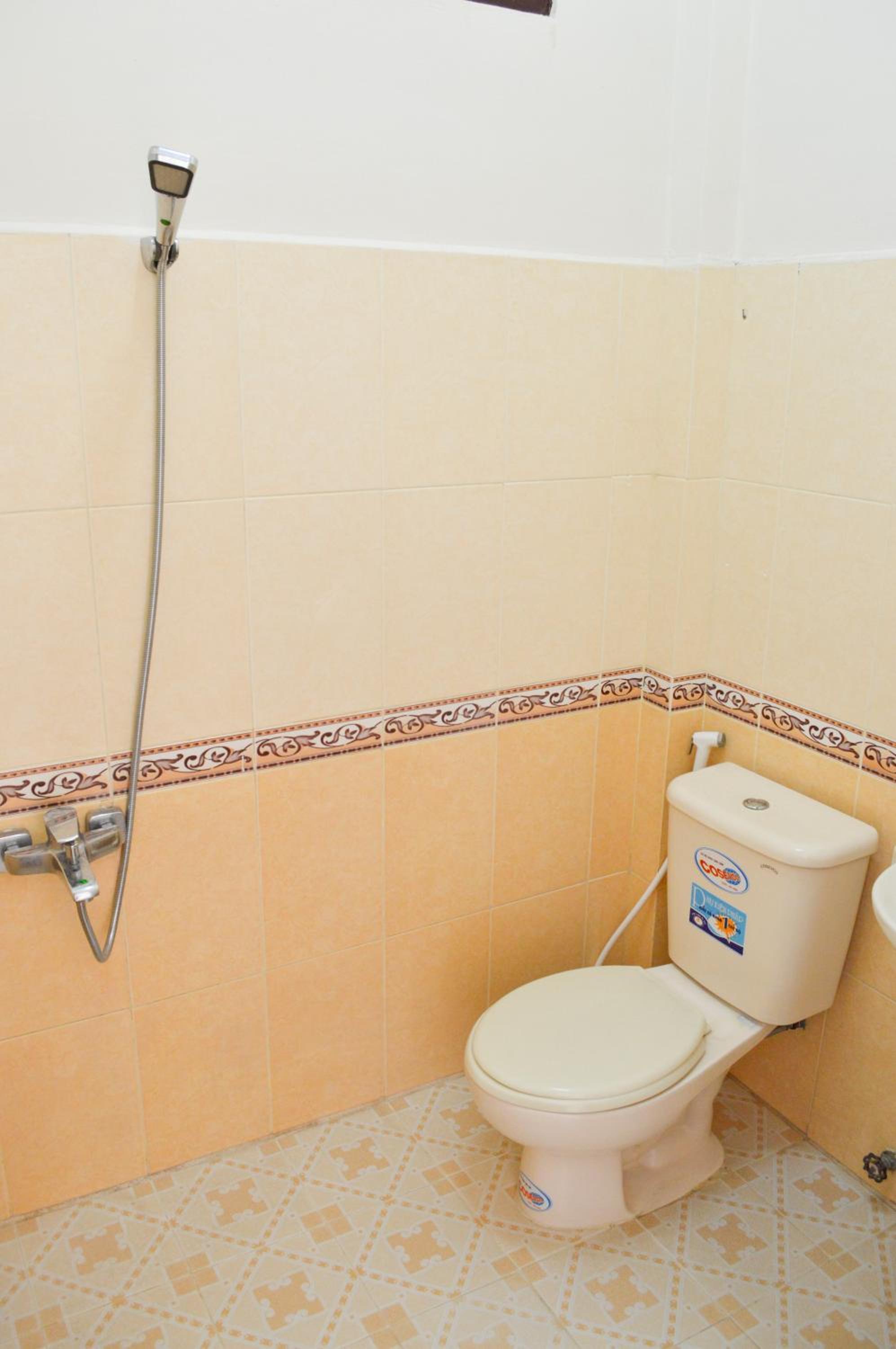 Budget Double Room - Photo 2