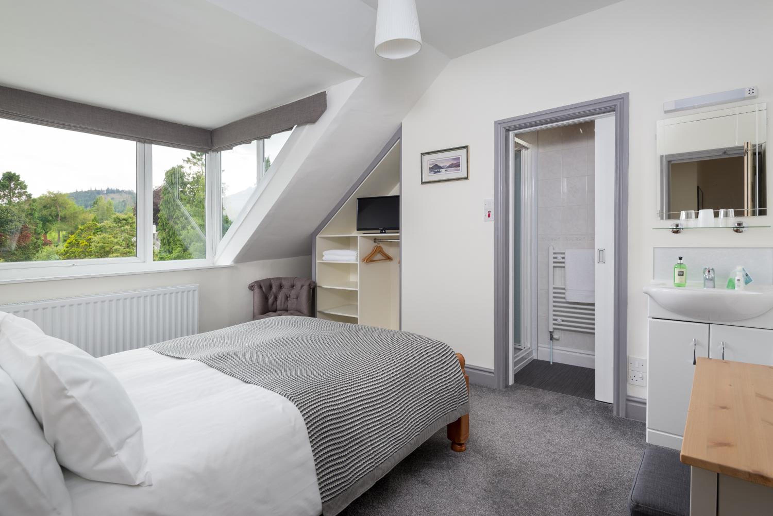 King Room with Lake and Fell Views