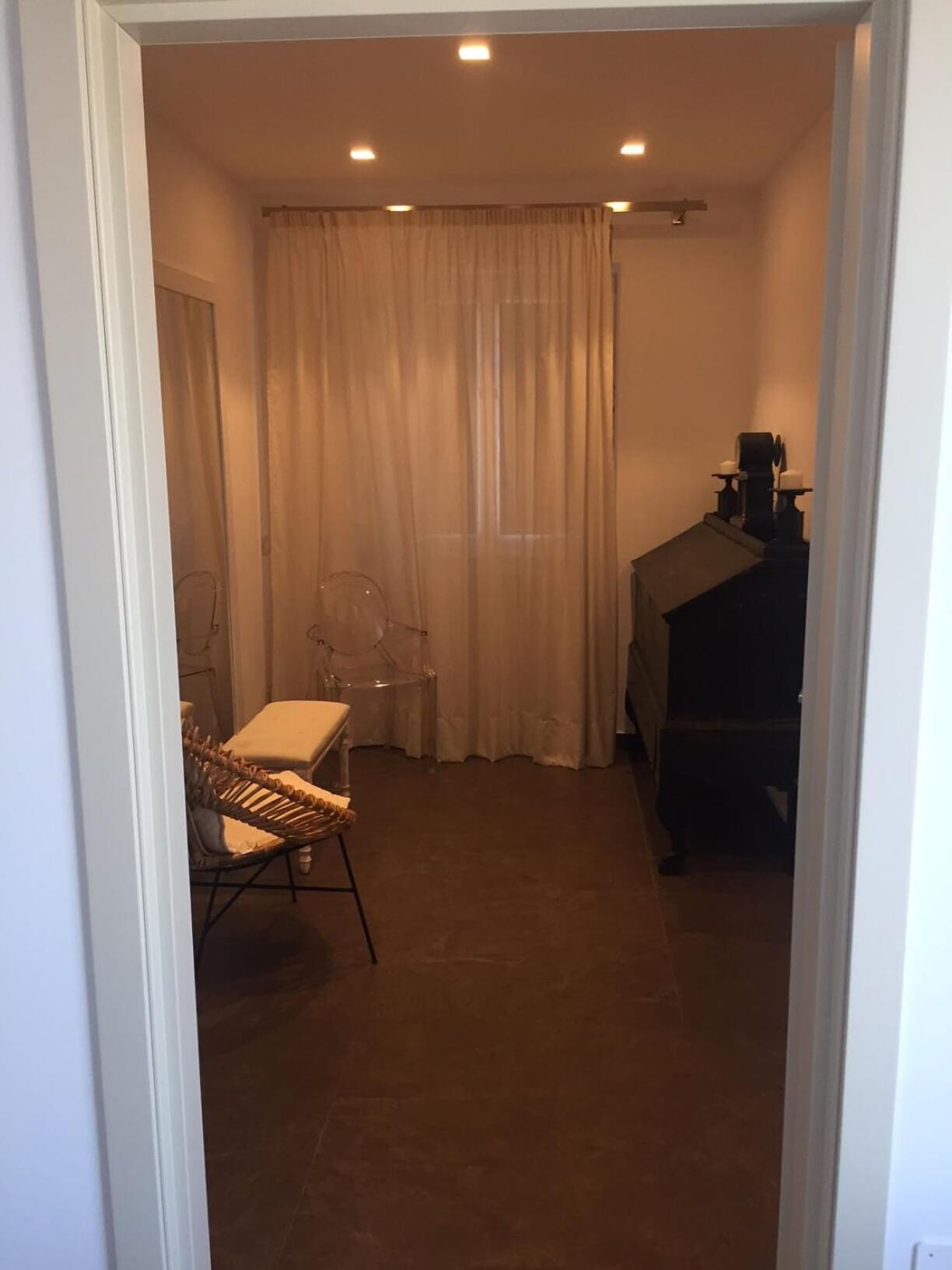 Family Room - Photo 1