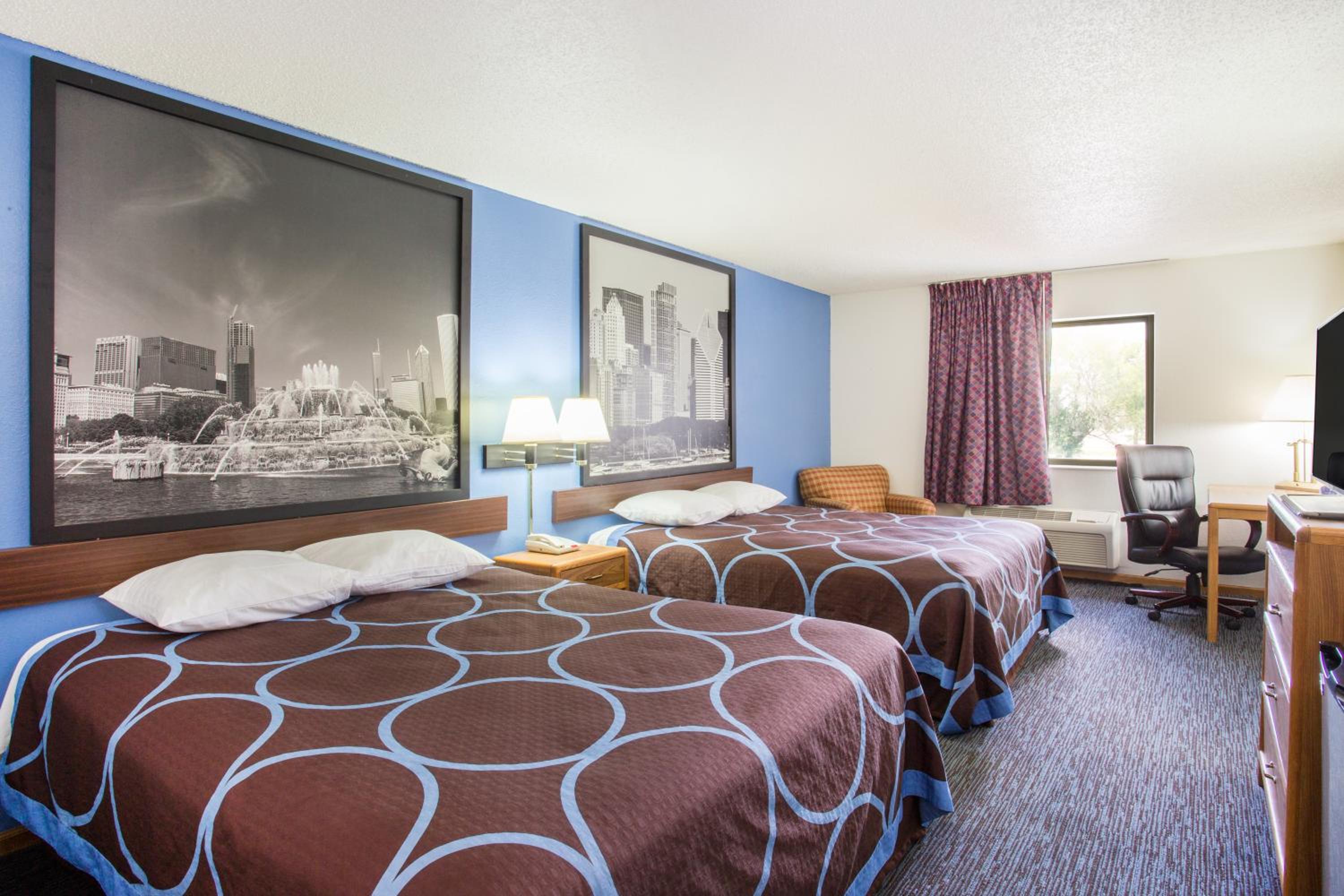 Queen Room with Two Queen Beds - Non-Smoking