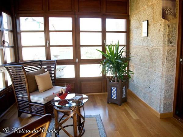 Deluxe Double Room with Balcony photo 2