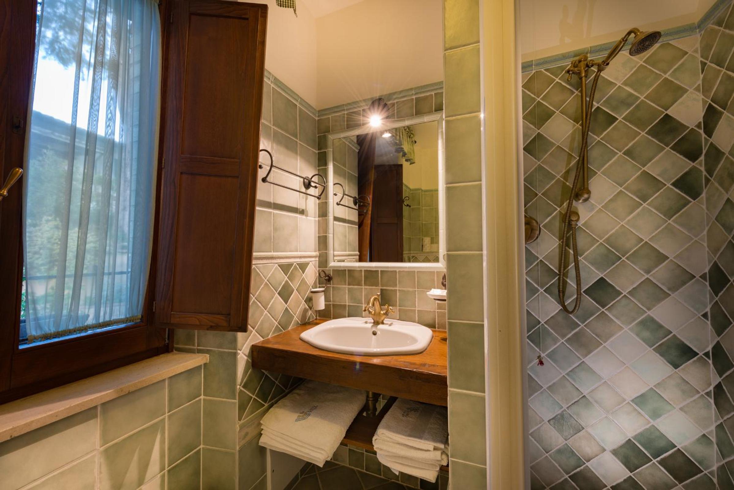 Two-Bedroom Apartment - Photo 3