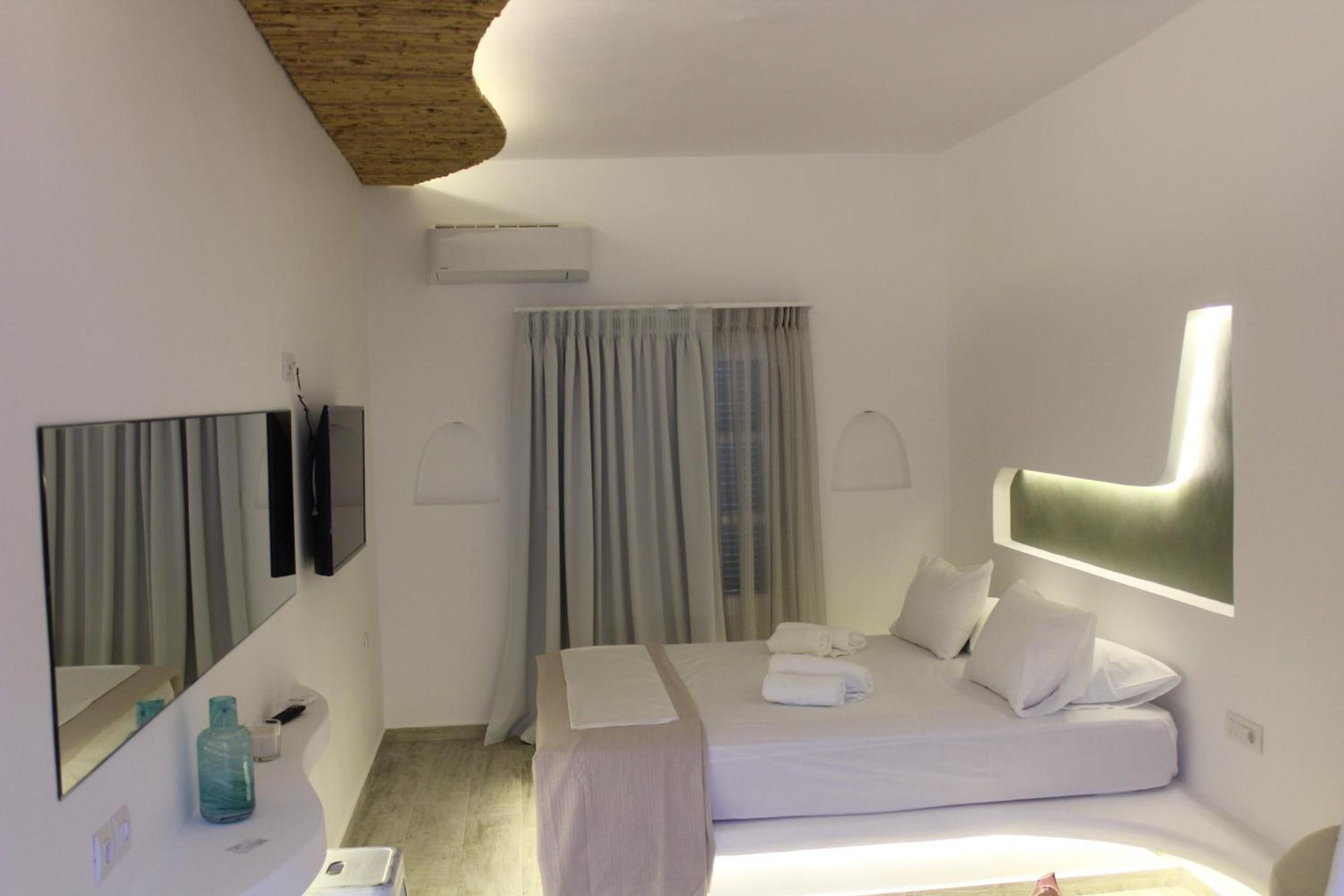 Junior Suite with Sea View - Photo 21