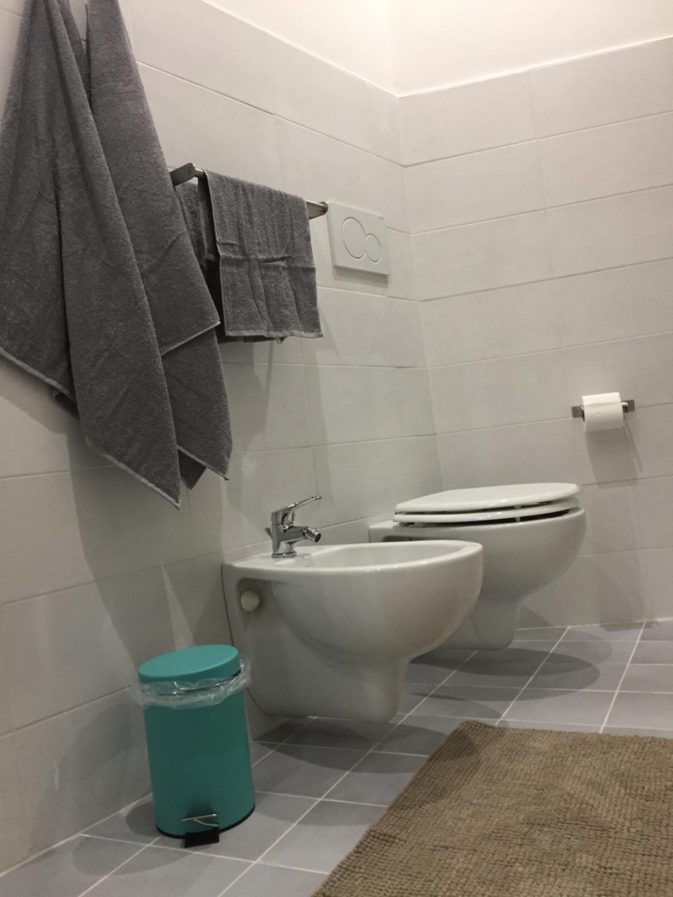 Double Room - Photo 8
