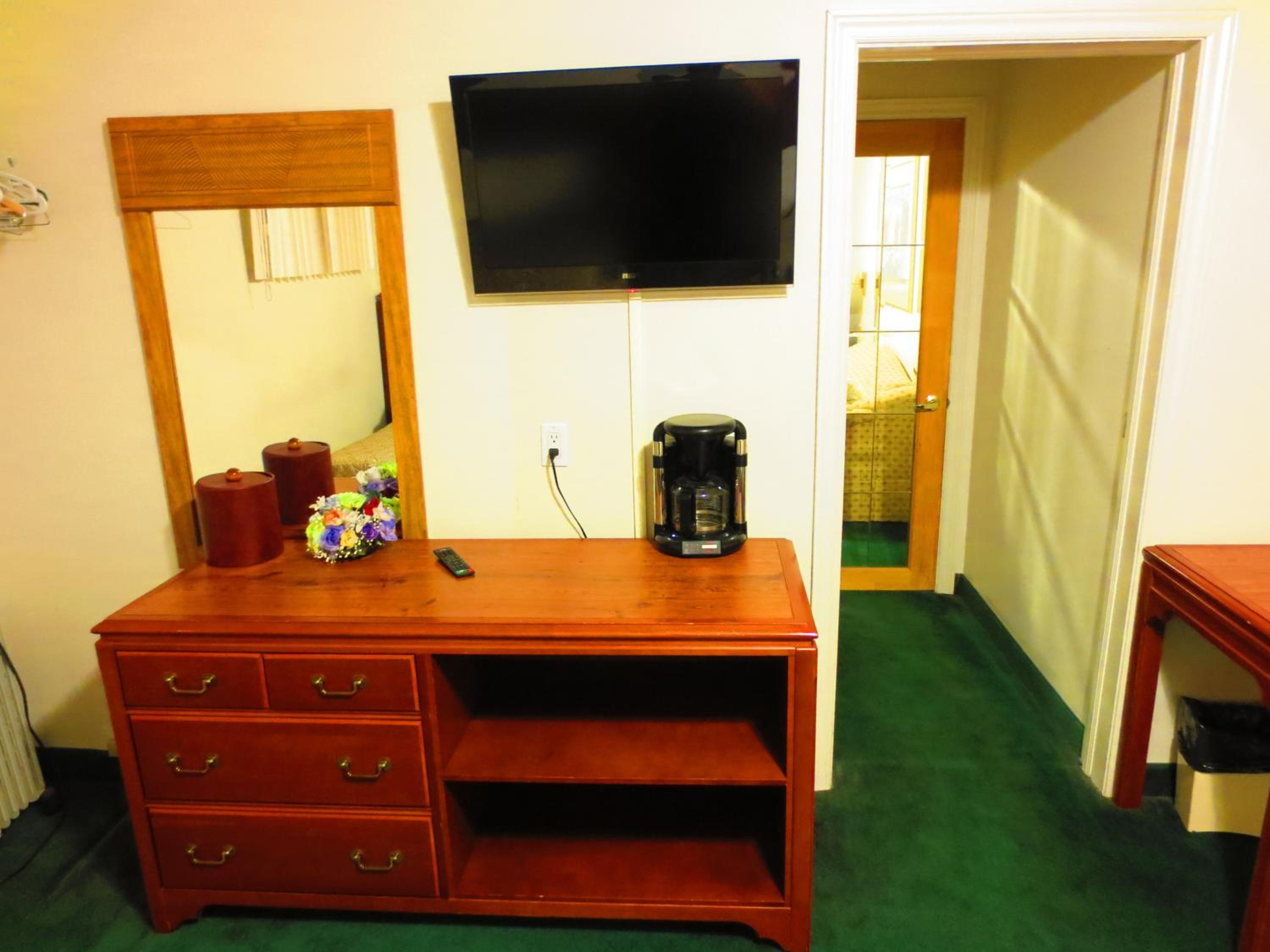 Two-Bedroom Suite photo 2