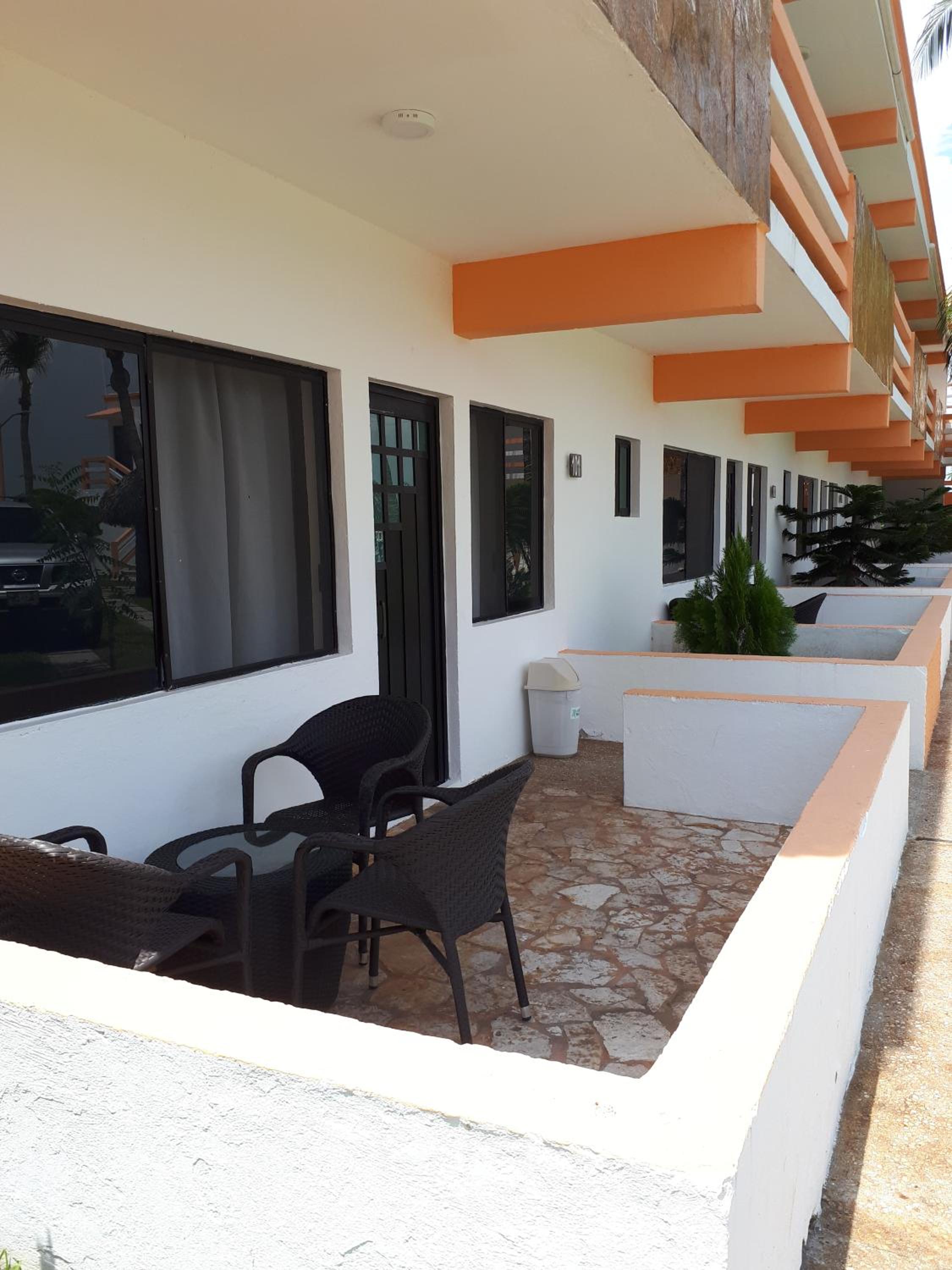 Family Room with Garden View photo 2