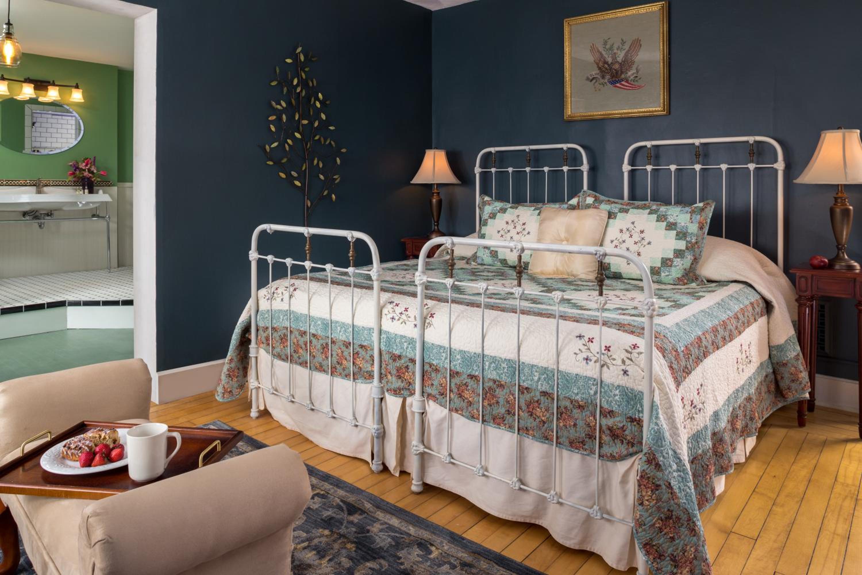 Canandaiqua Suite with Lake View