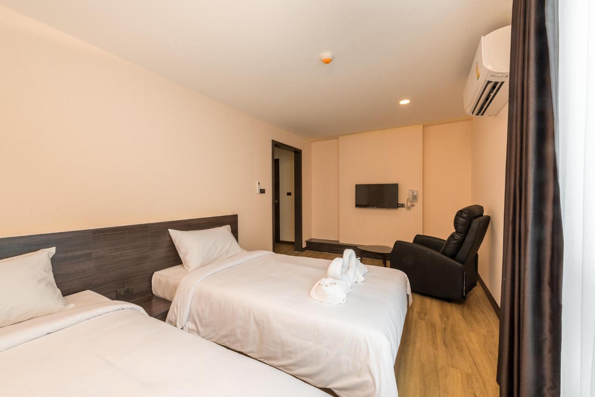 Executive Suite Twin Bed photo 2