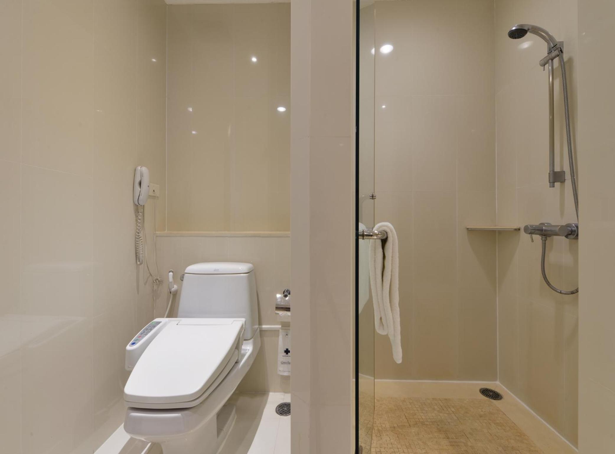 Deluxe Double or Twin Room with River View photo 3