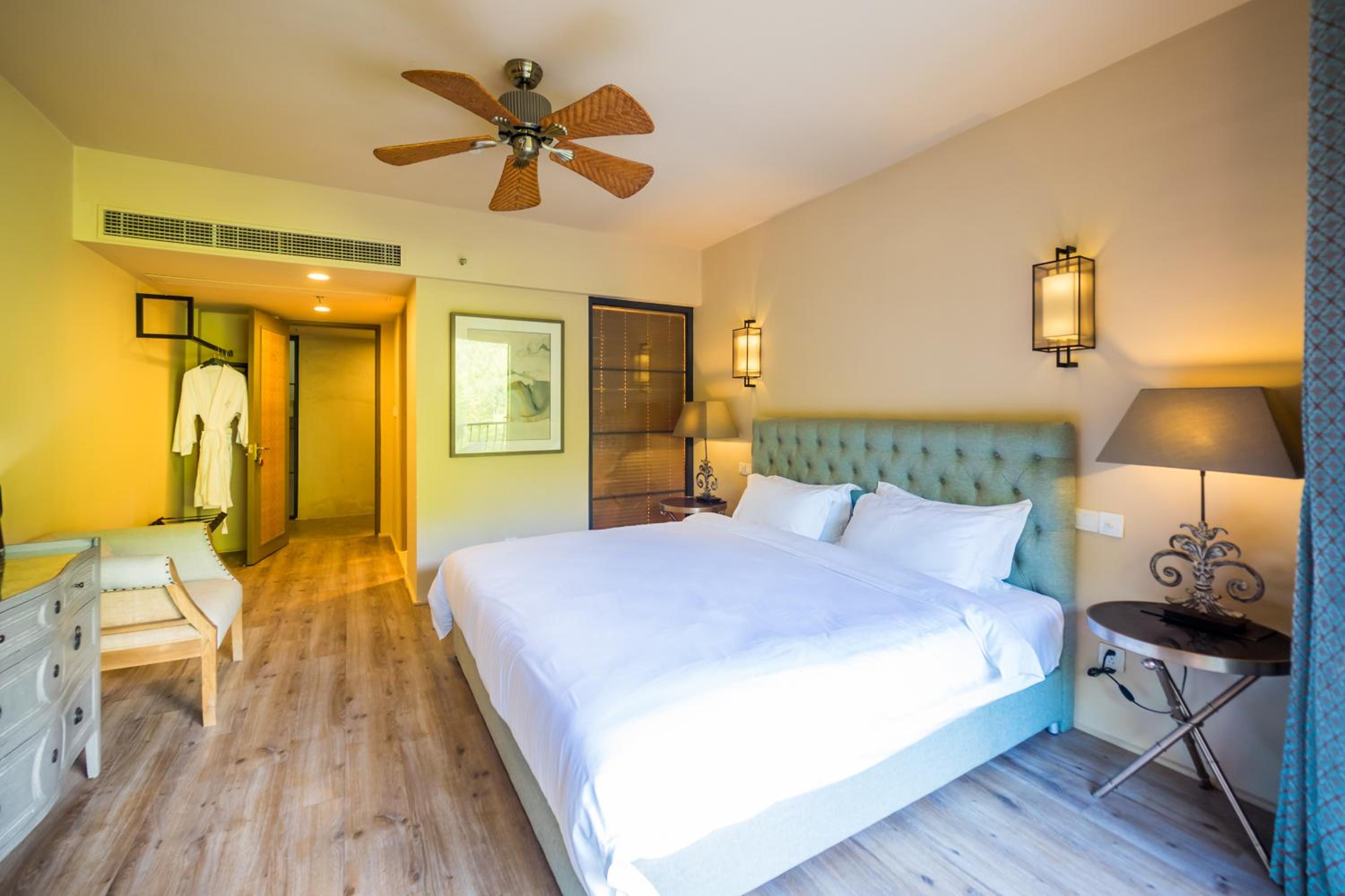 Superior Mountain View Room  photo 3