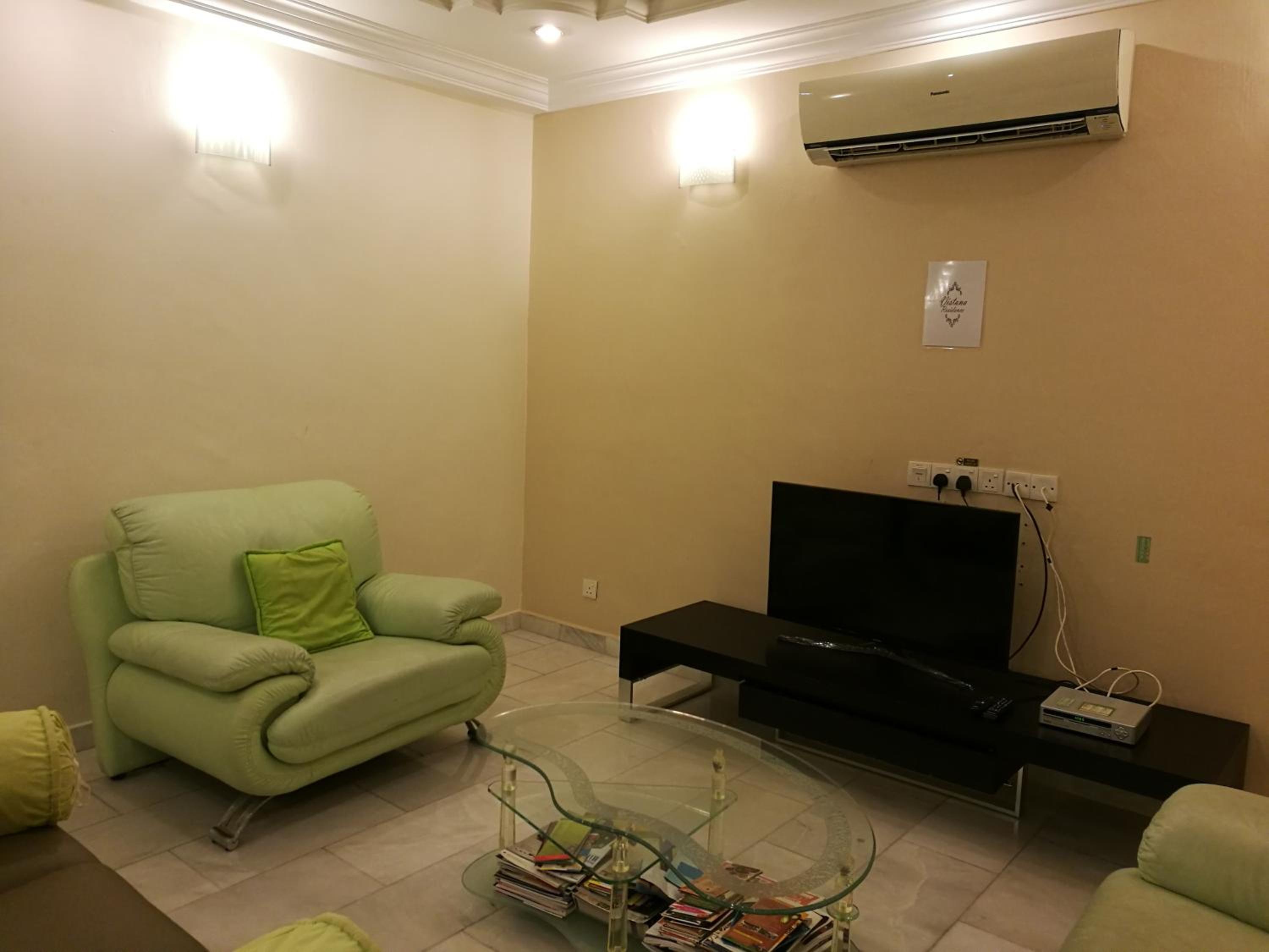 Four-Bedroom House photo 1