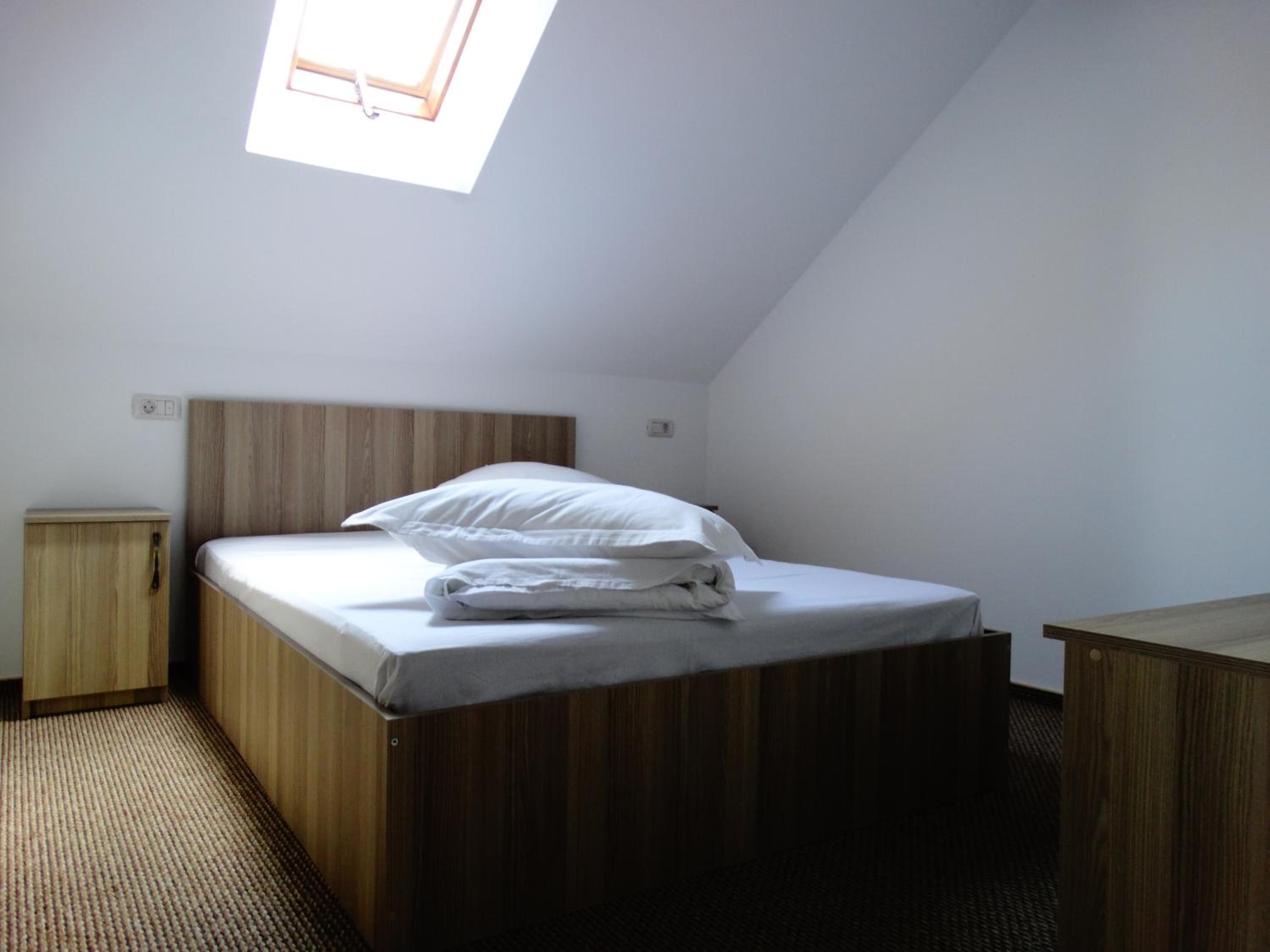Standard Double Room photo 3