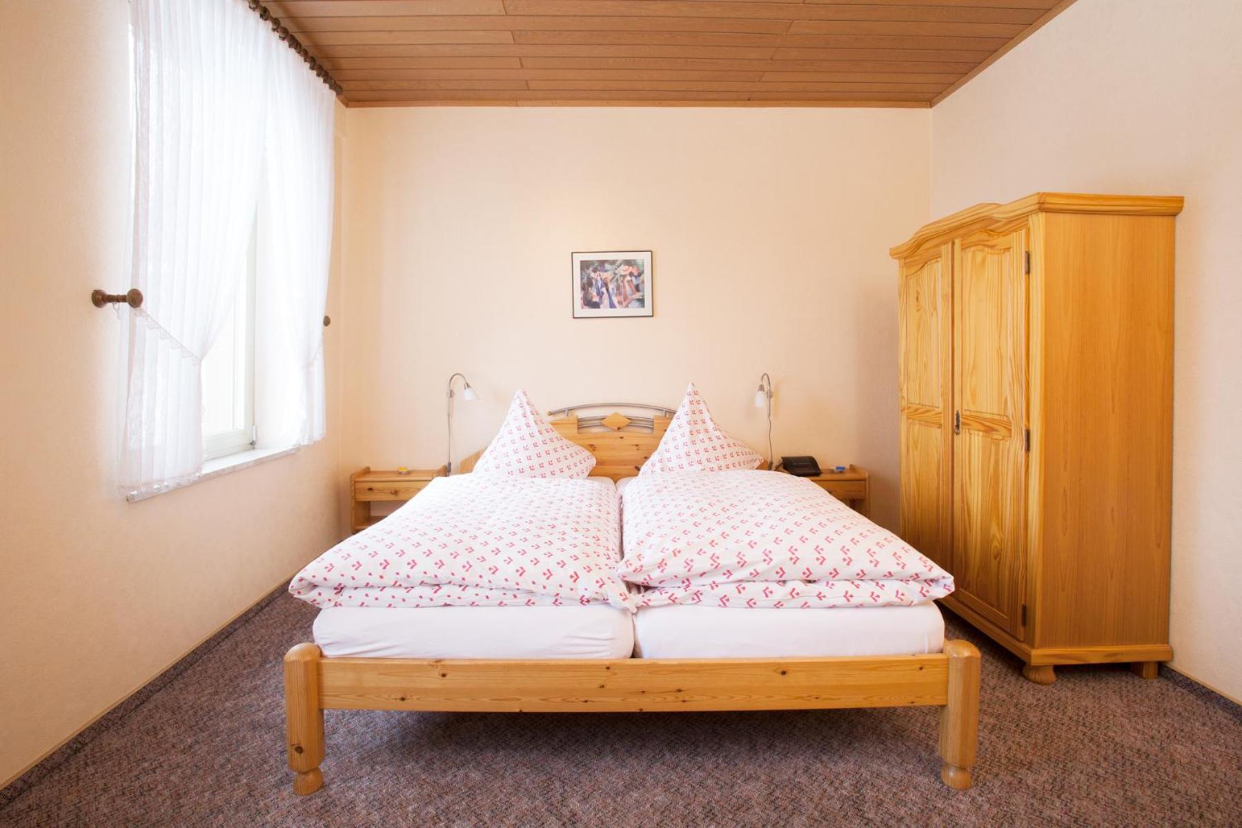 Double Room with Private Bathroom photo 3