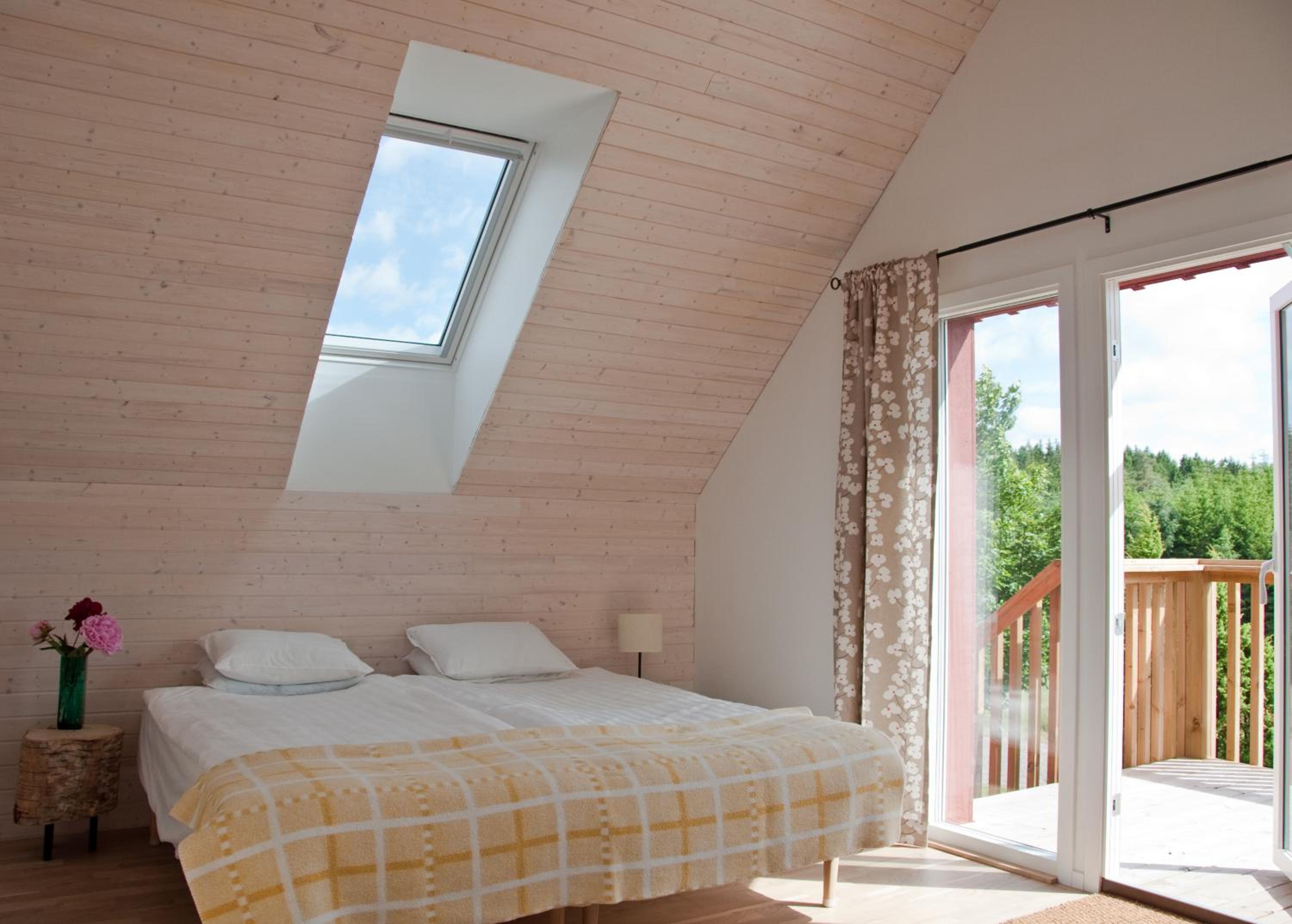 Double Room with Private Bathroom - Photo 15