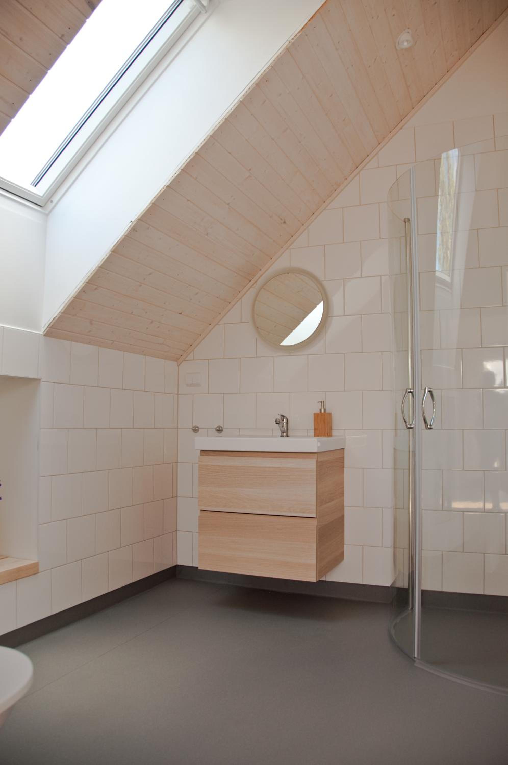 Double Room with Private Bathroom - Photo 14