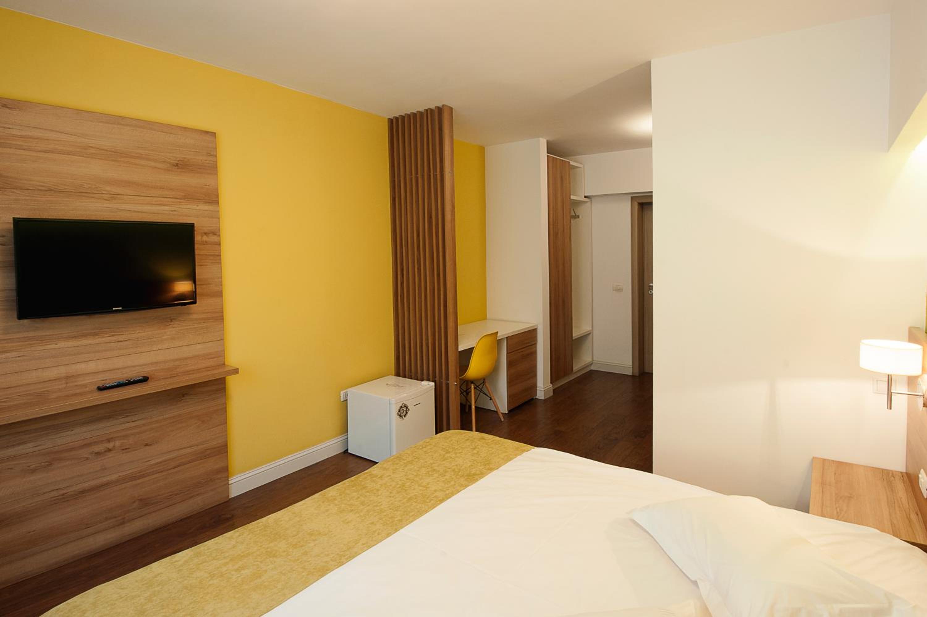 Superior Double or Twin Room, photo 7