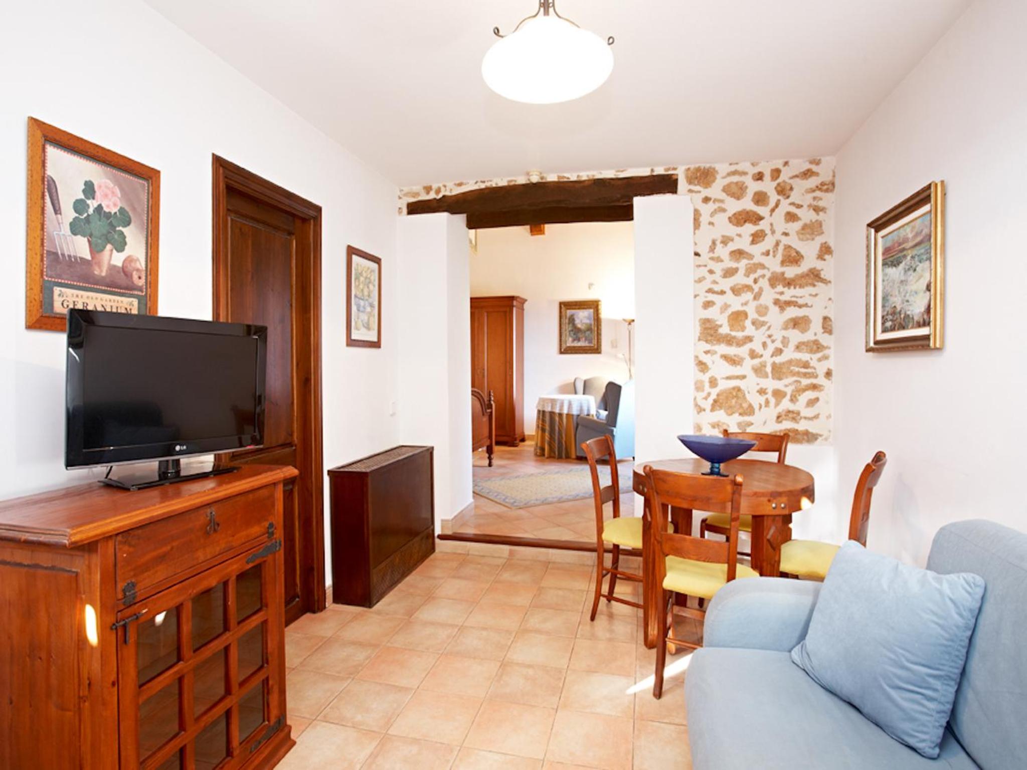 Junior Suite (3 Adults + 1 Child) - Photo 5