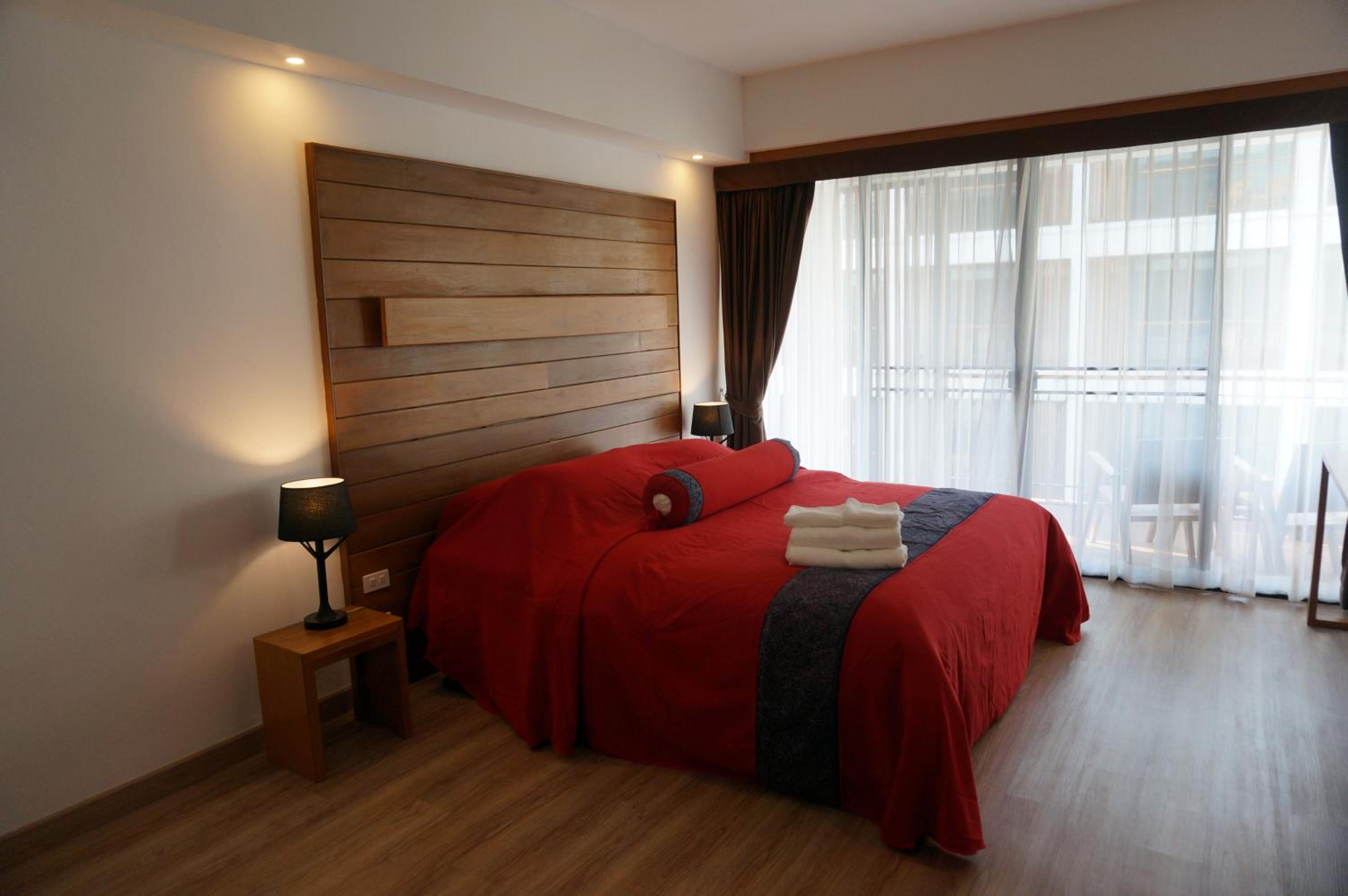Double Room with Balcony - Photo 4