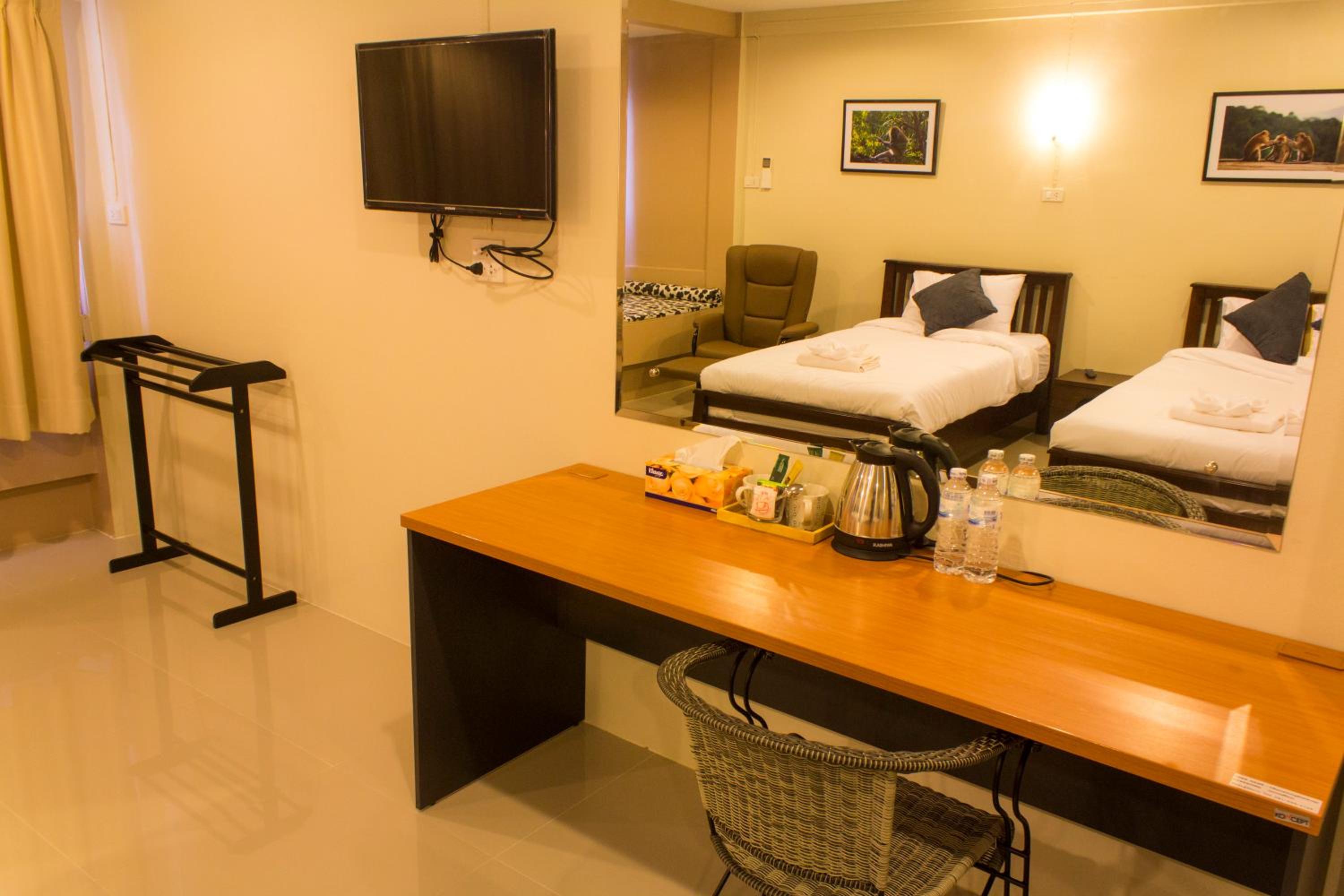 Deluxe Twin Room photo 2