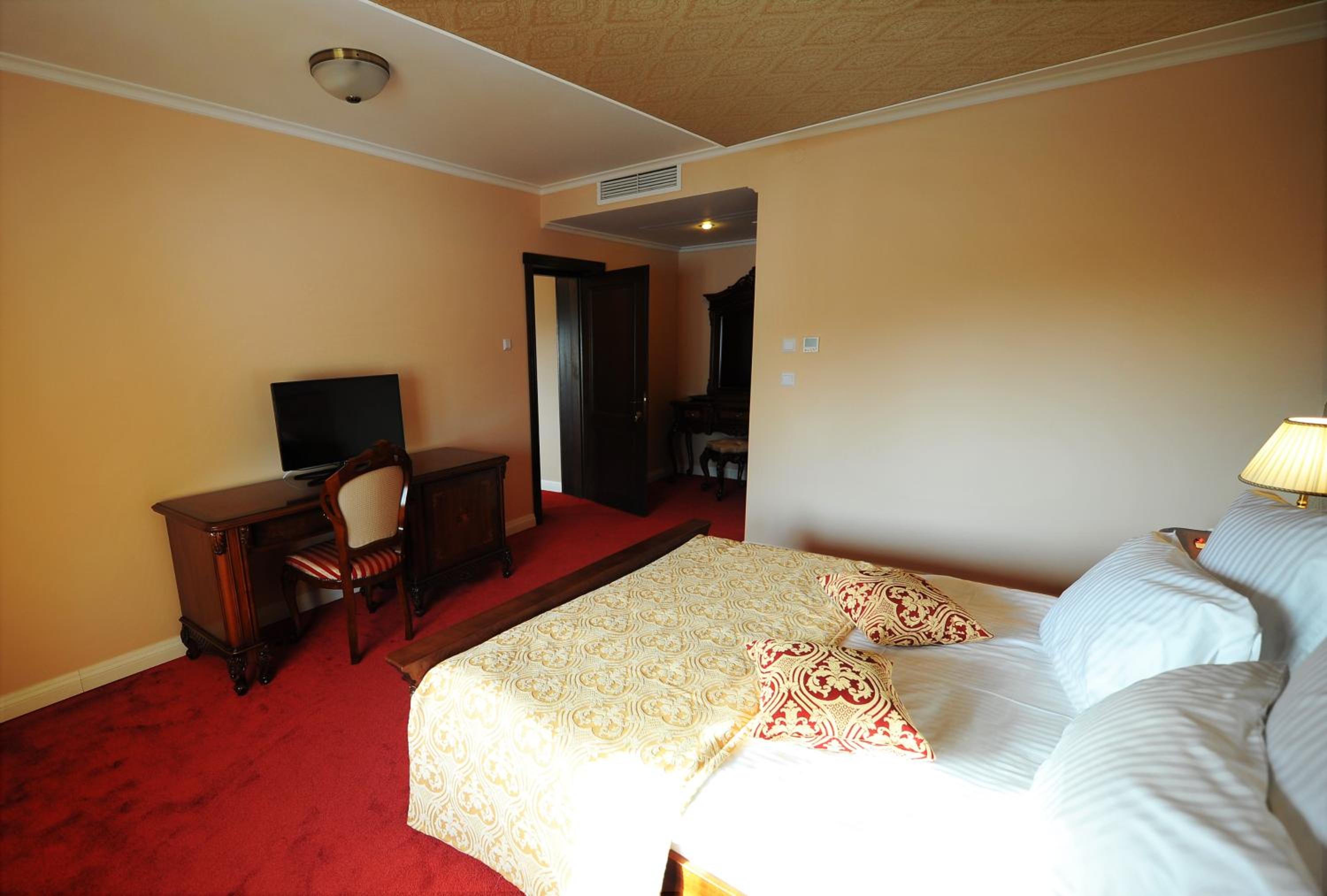 Double Room - Photo 4