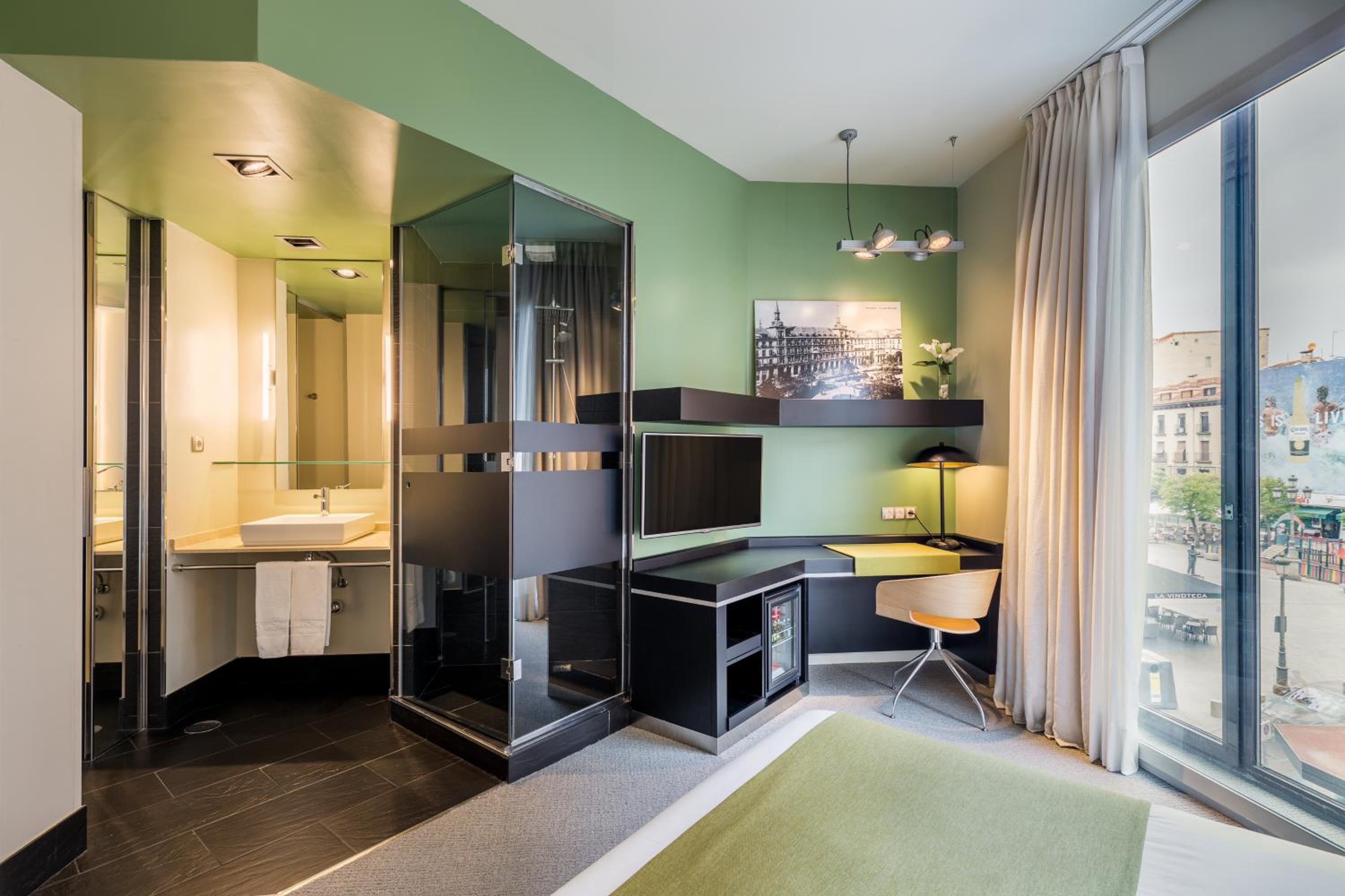 Exterior Double Room thumbnail 6