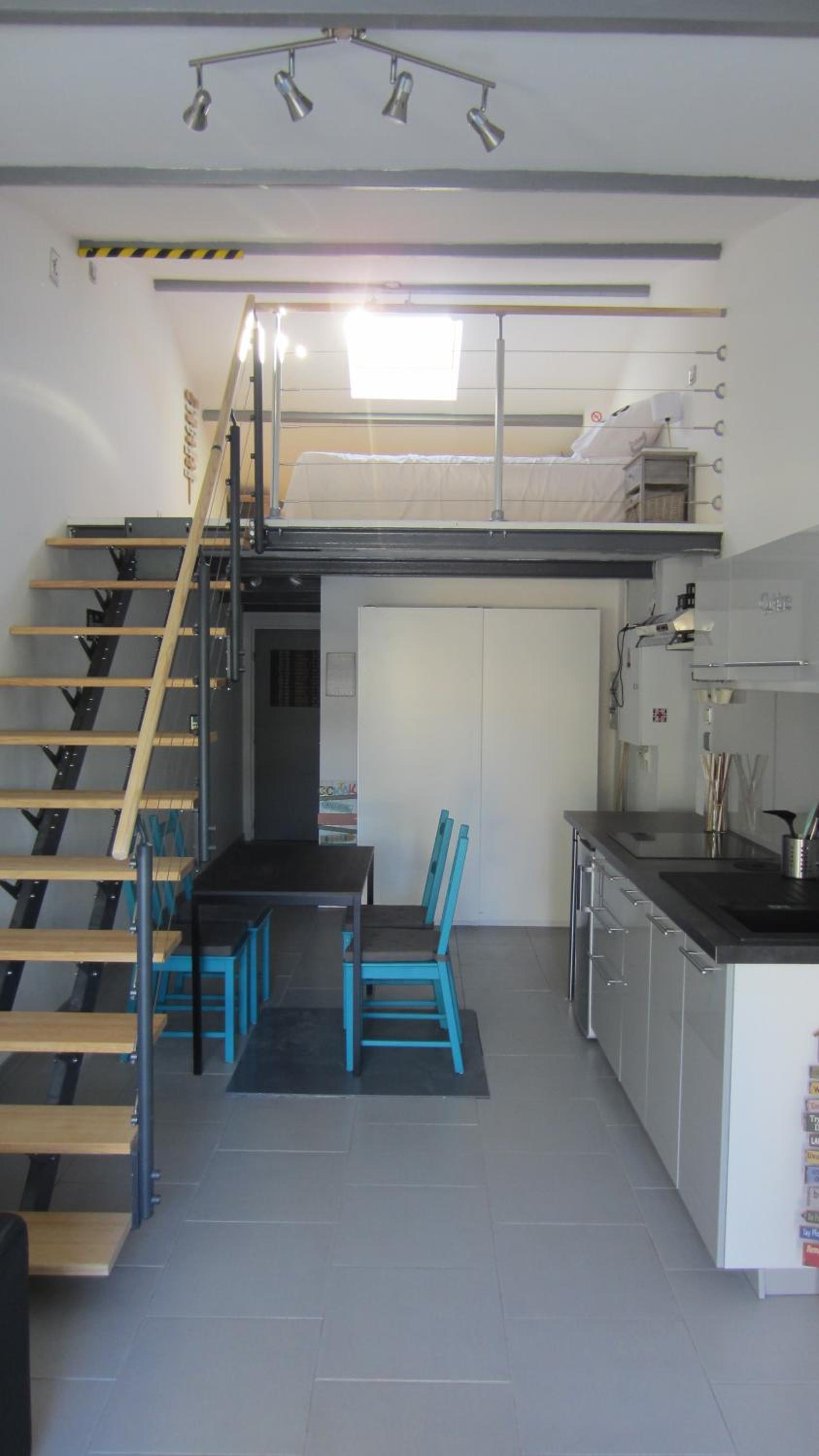 Studio Apartment photo 1