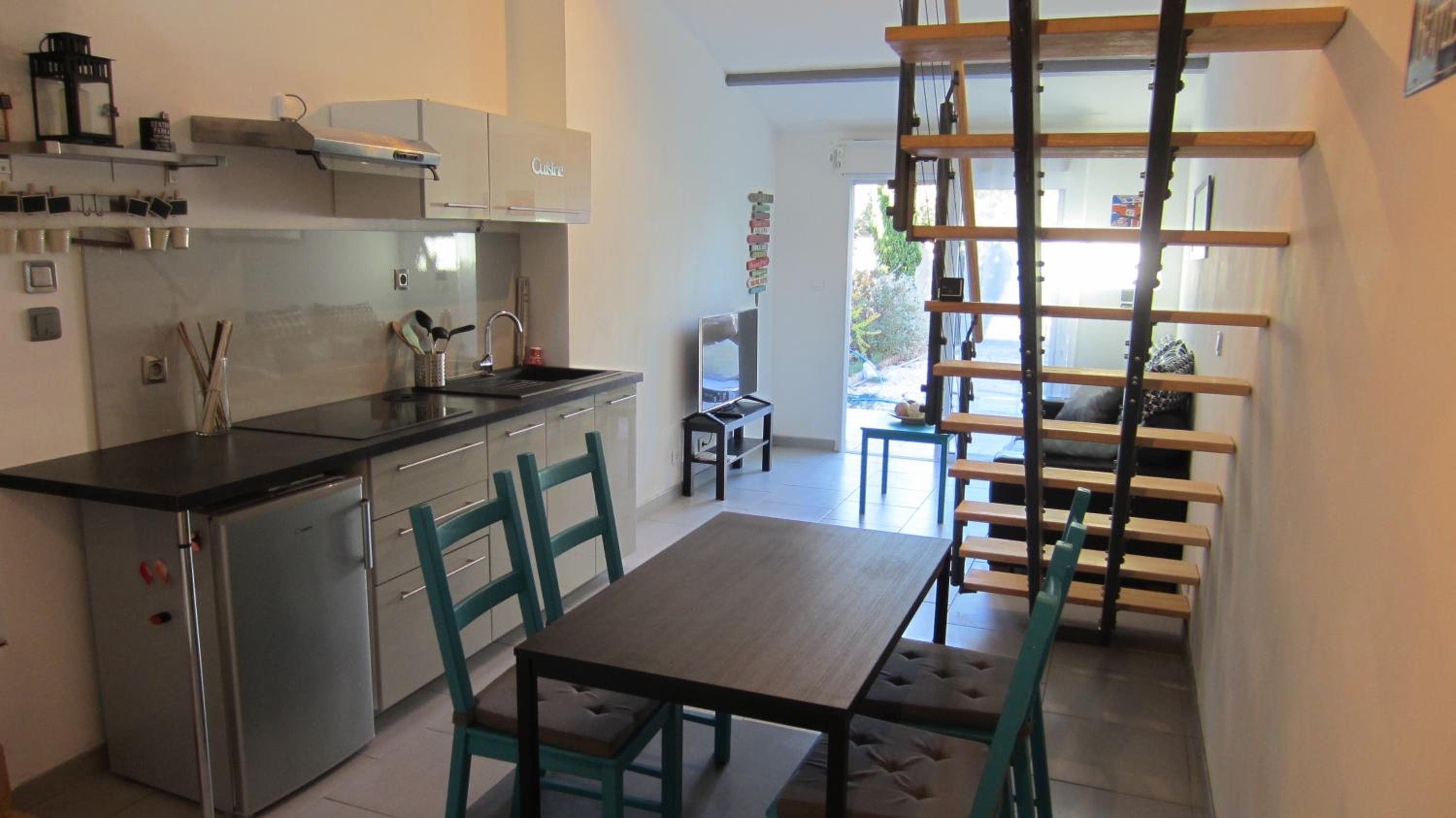 Studio Apartment photo 3