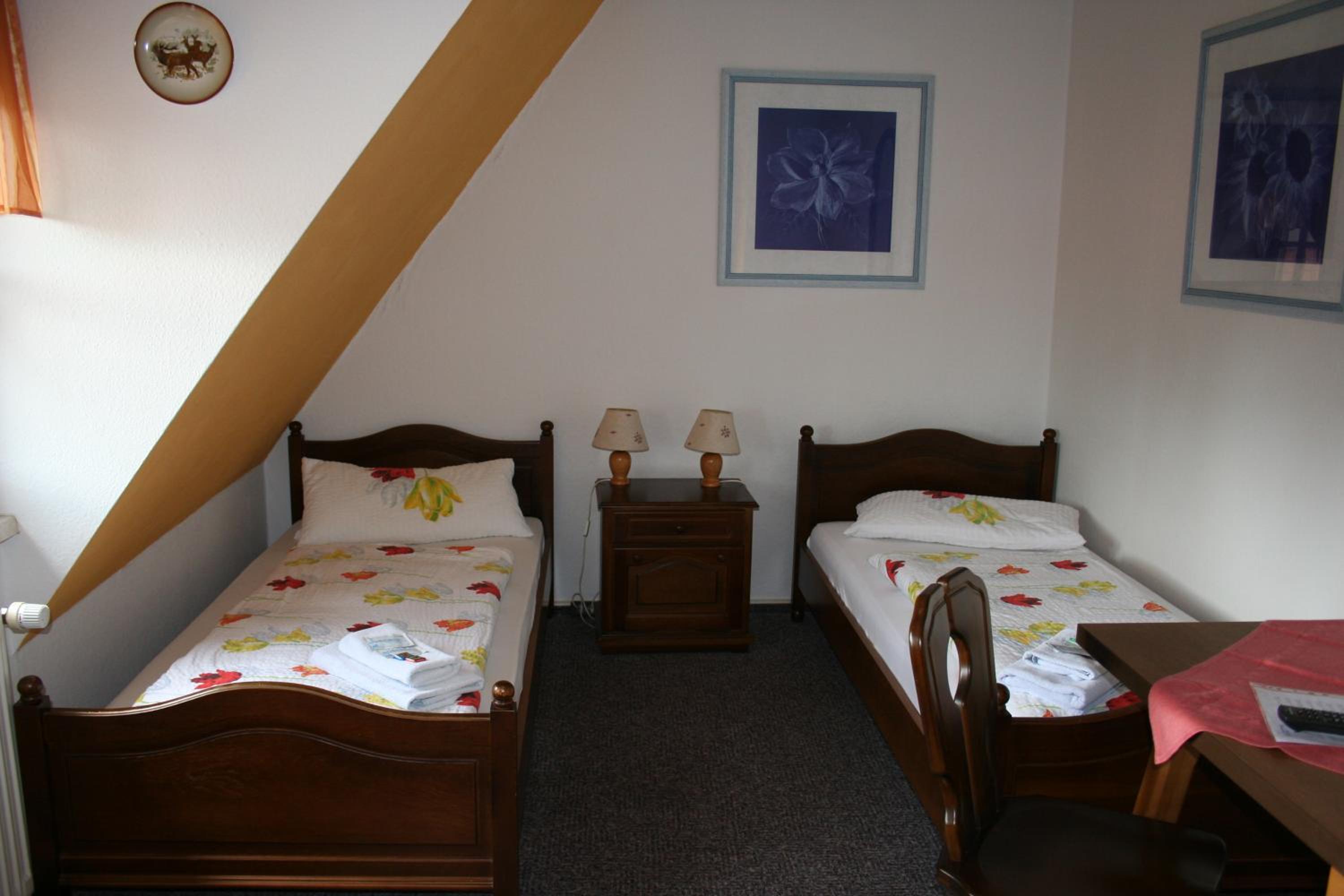 Deluxe Family Room - Photo 3